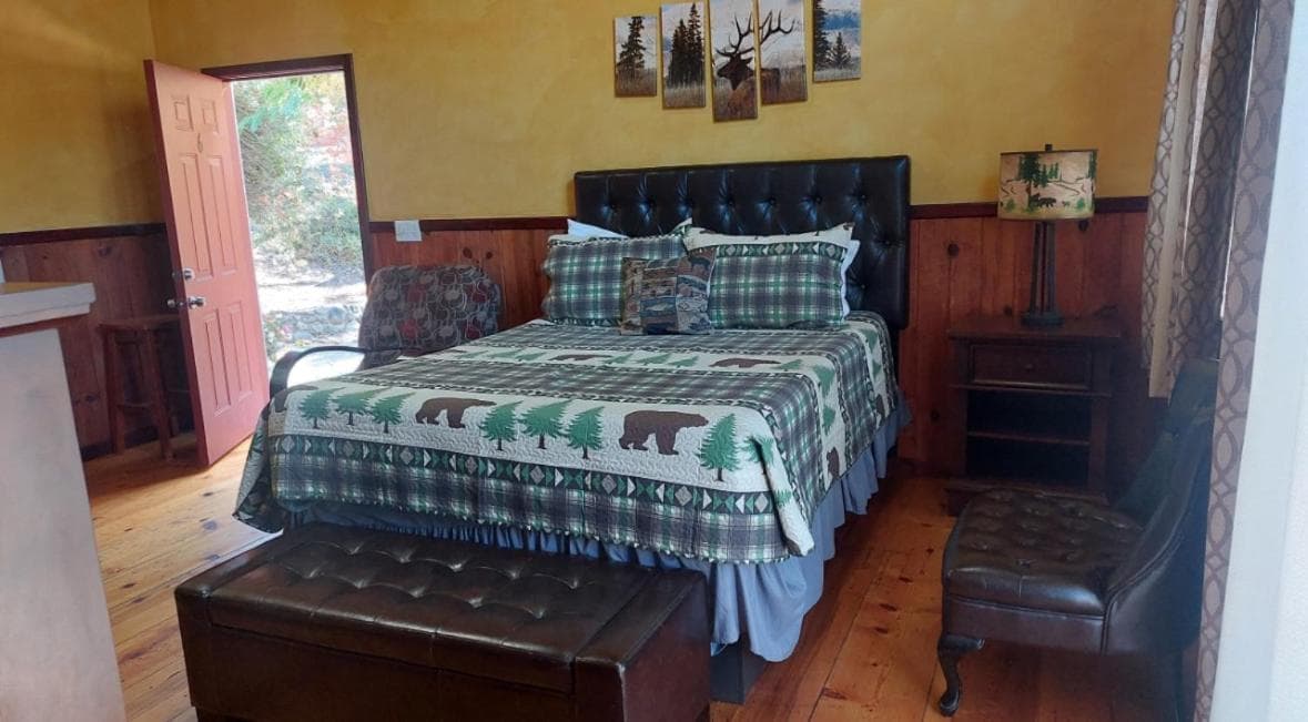Sequoia River Front Cabins gallery photo in Three Rivers, CA — image 114