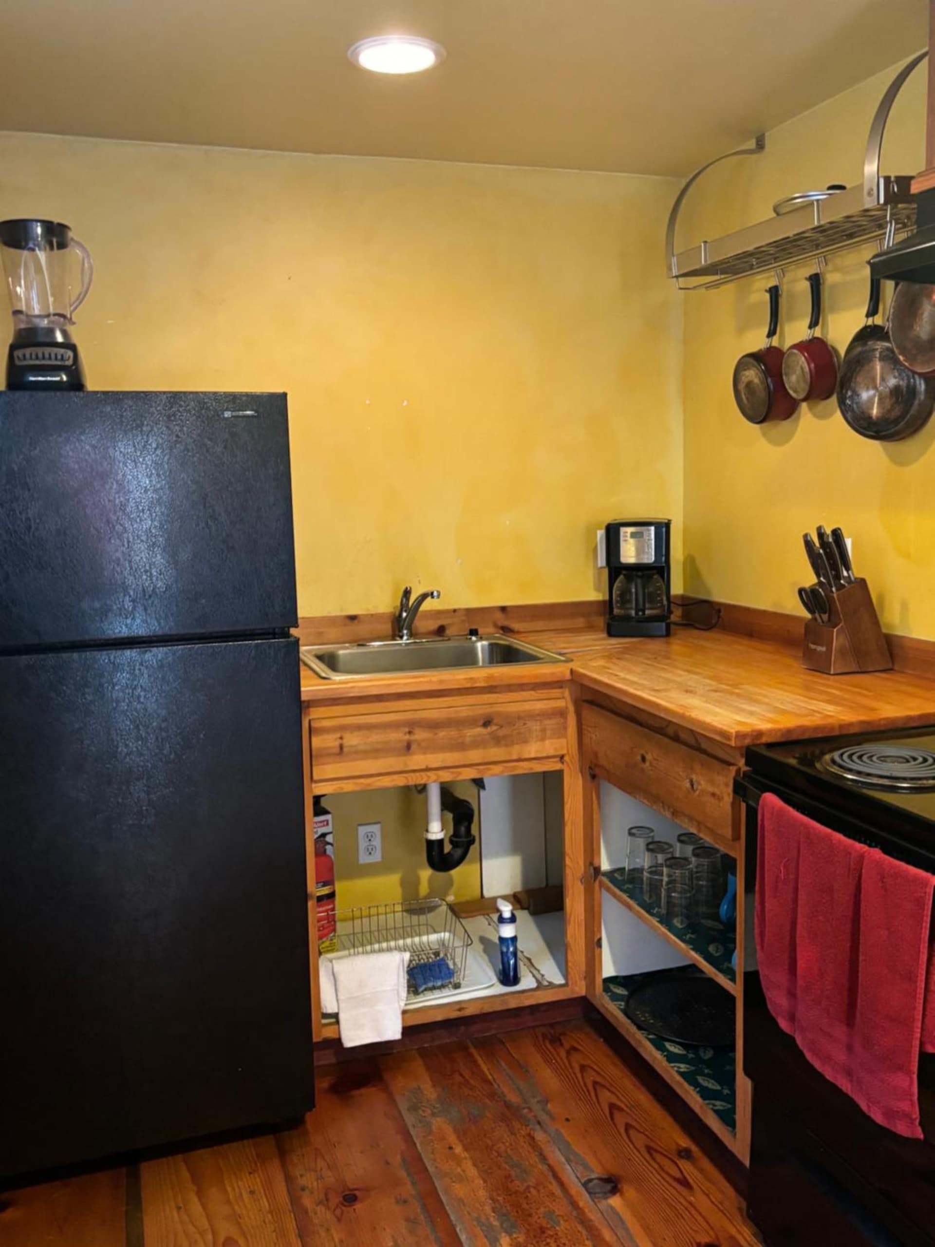 Sequoia River Front Cabins gallery photo in Three Rivers, CA — image 130