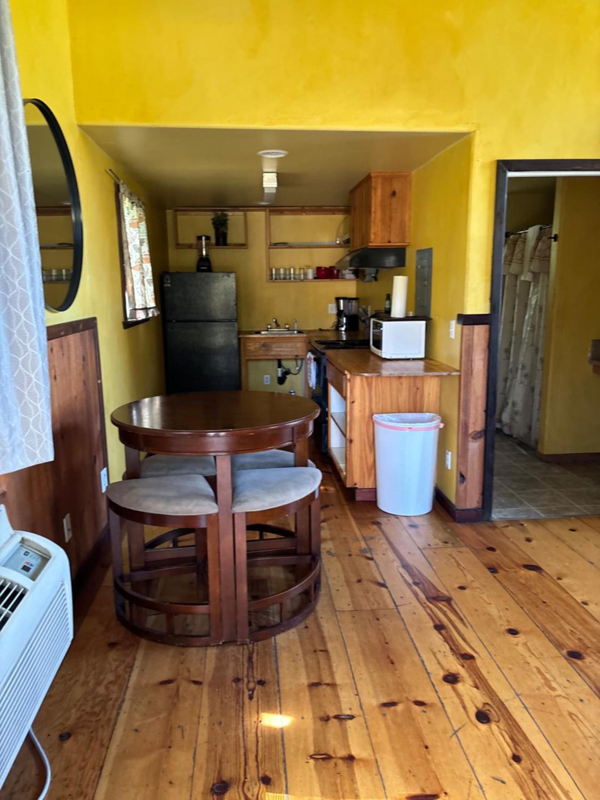 Sequoia River Front Cabins gallery photo in Three Rivers, CA — image 57