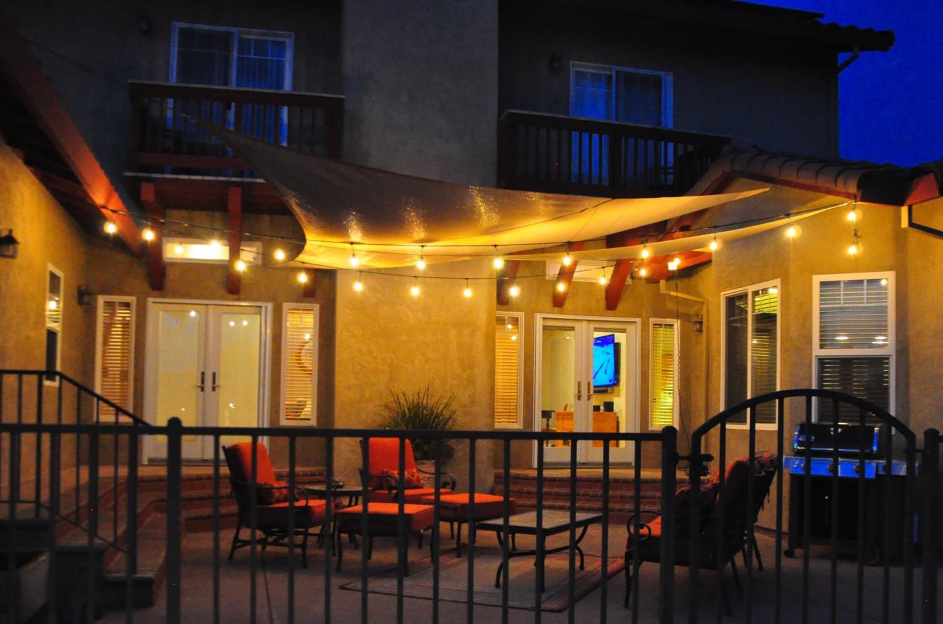 Balcony Suite 2 Fraser Family Vineyard Stay in Amador property views in Plymouth, CA — gallery photo 3