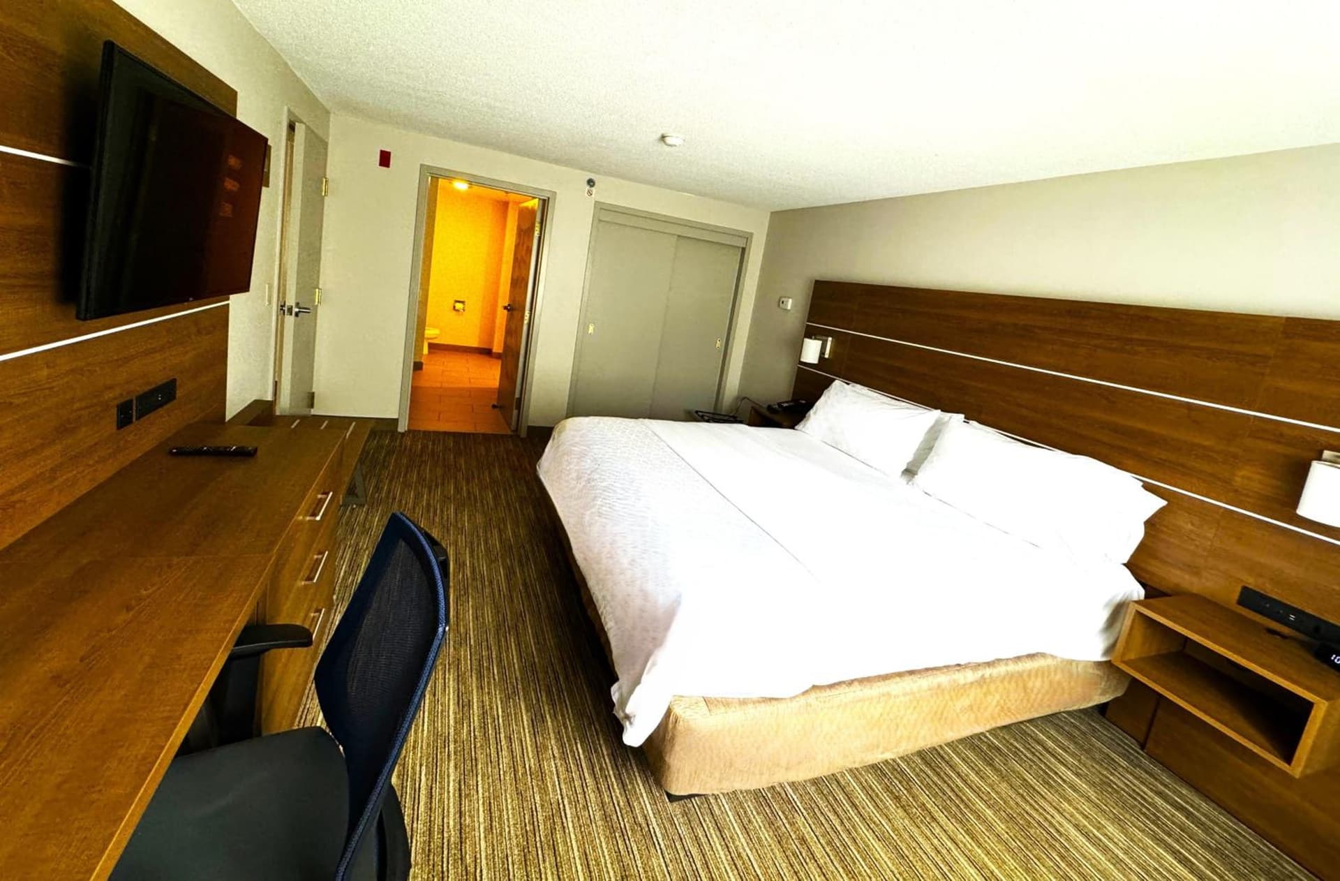 Holiday Inn Express & Suites - Lincoln East - White Mountains by IHG gallery photo in Lincoln — image 66