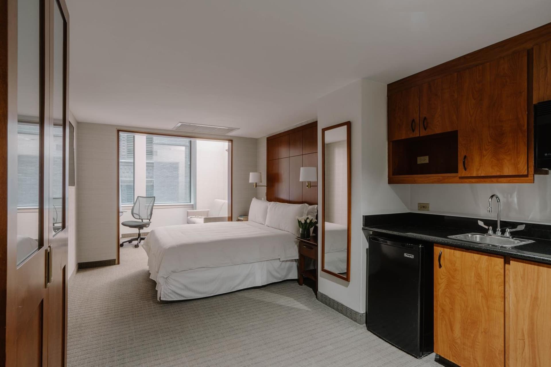 Club Quarters Hotel Central Loop, Chicago gallery photo in Chicago, IL — image 41