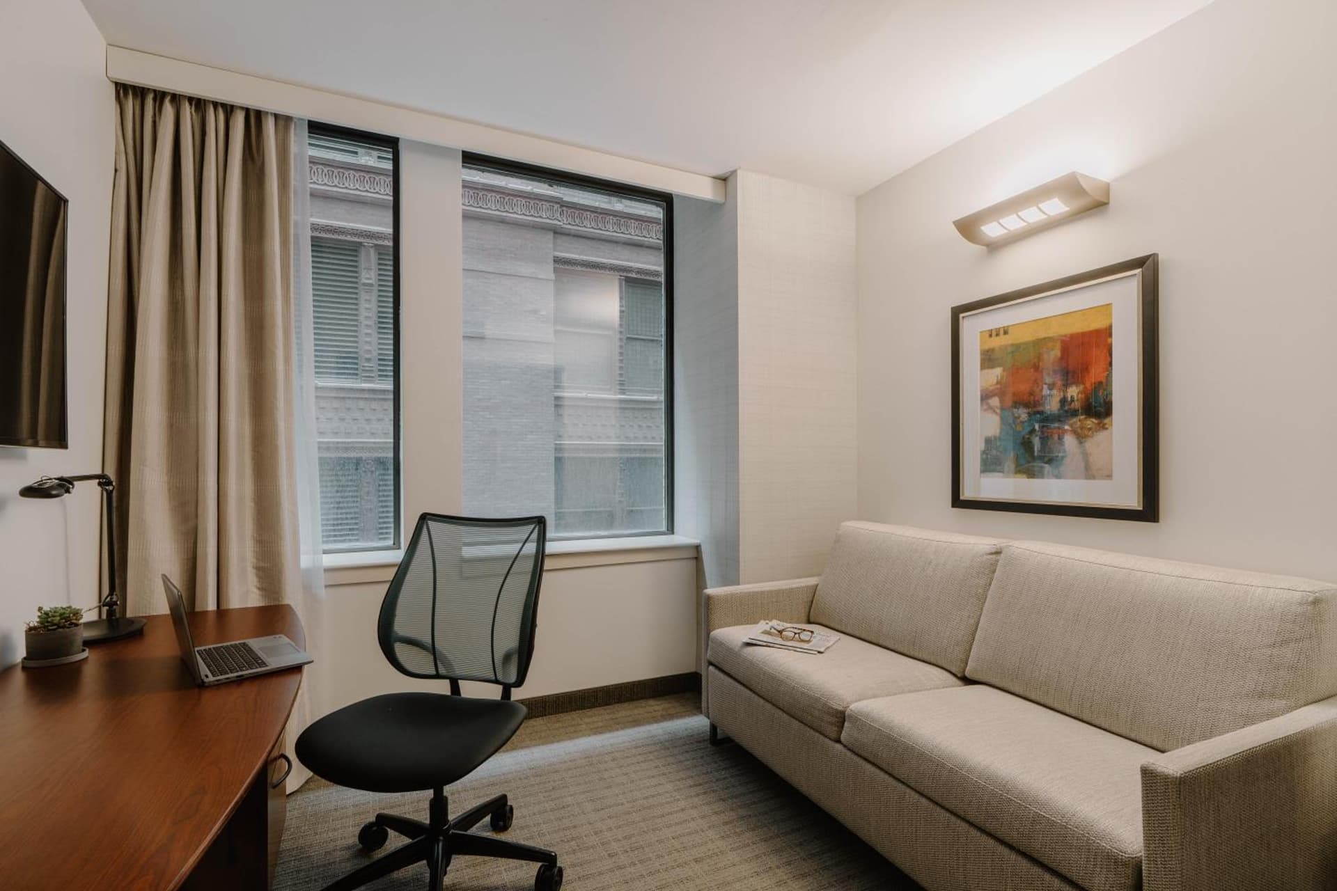 Club Quarters Hotel Central Loop, Chicago gallery photo in Chicago, IL — image 40