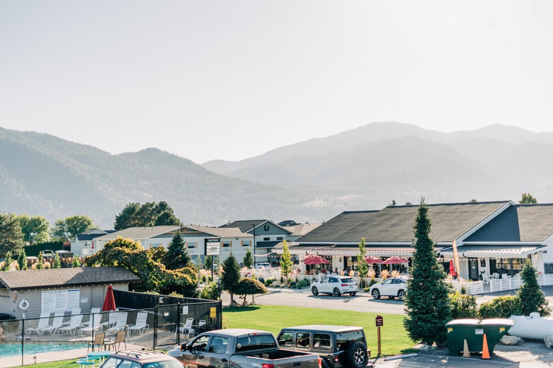 Mountain View Lodge featured exterior or lobby in Chelan, WA — similar hotel