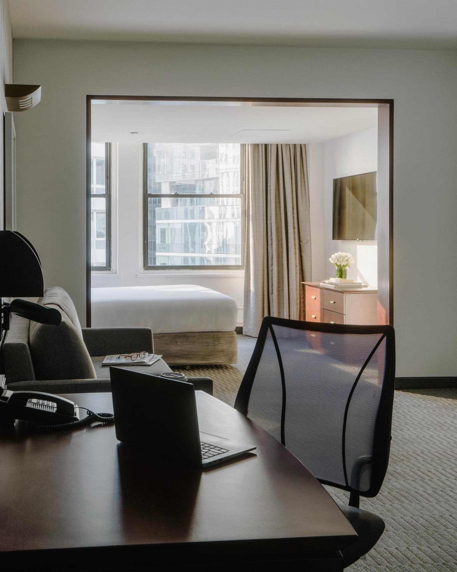Club Quarters Hotel Wacker at Michigan, Chicago gallery photo in Chicago, IL — image 7