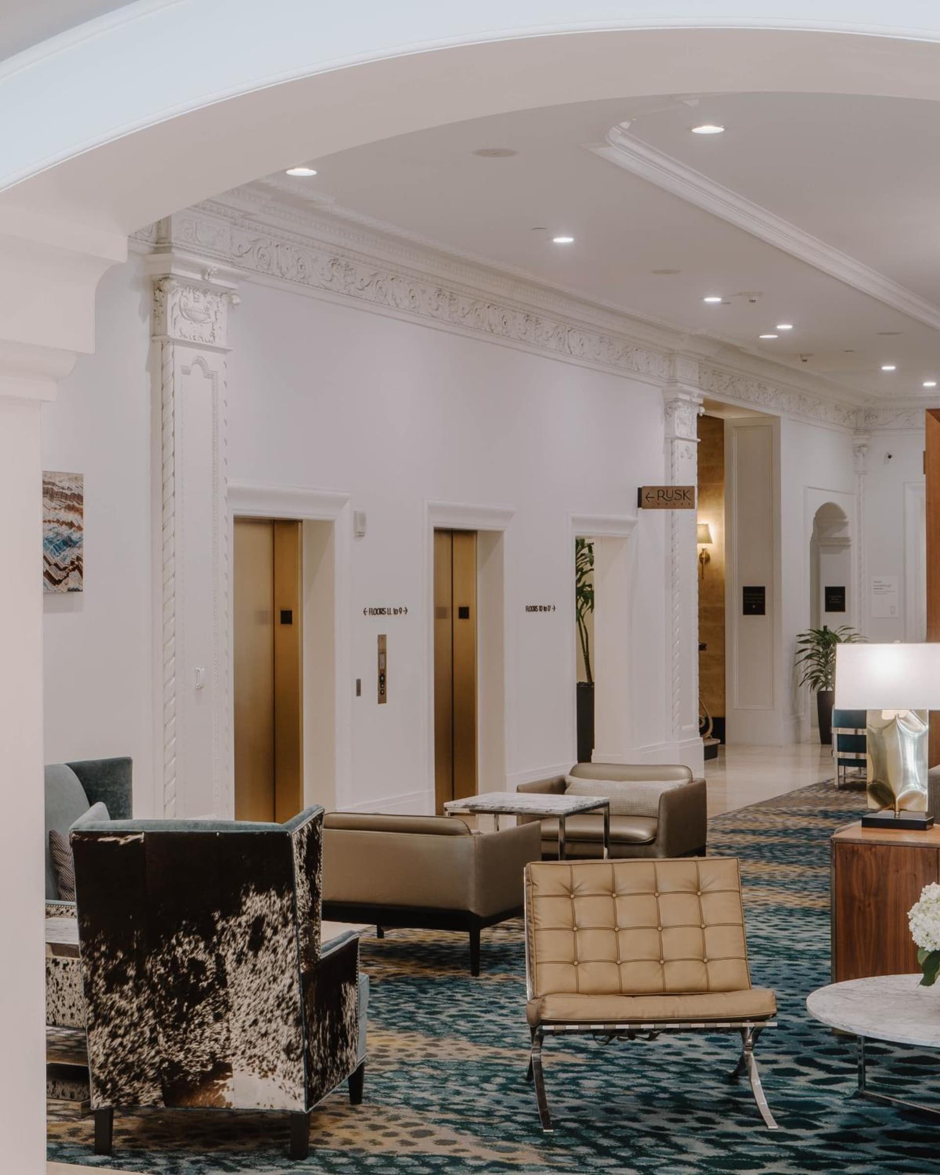 Club Quarters Hotel Downtown, Houston gallery photo in Houston, TX — image 112