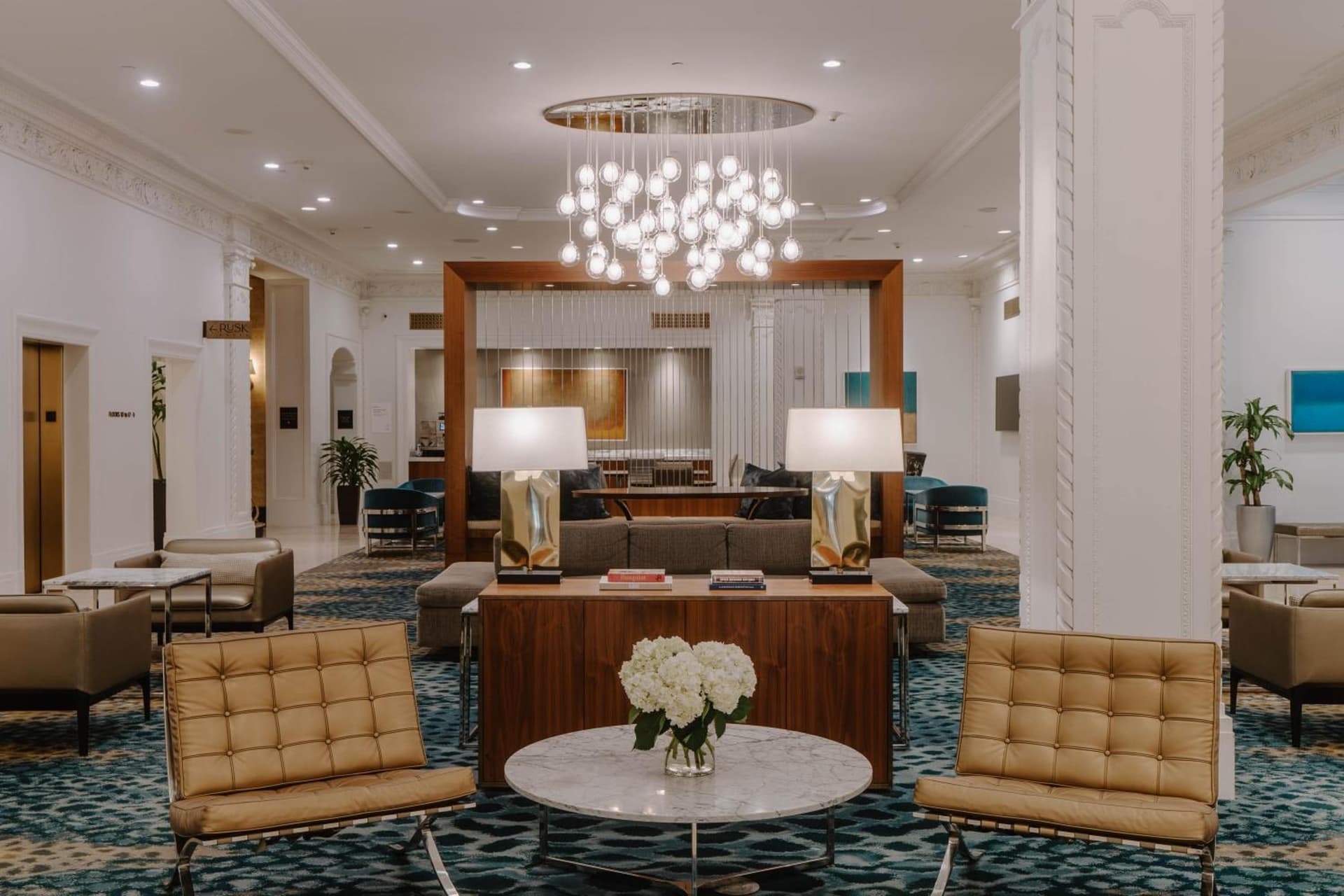 Club Quarters Hotel Downtown, Houston gallery photo in Houston, TX — image 107