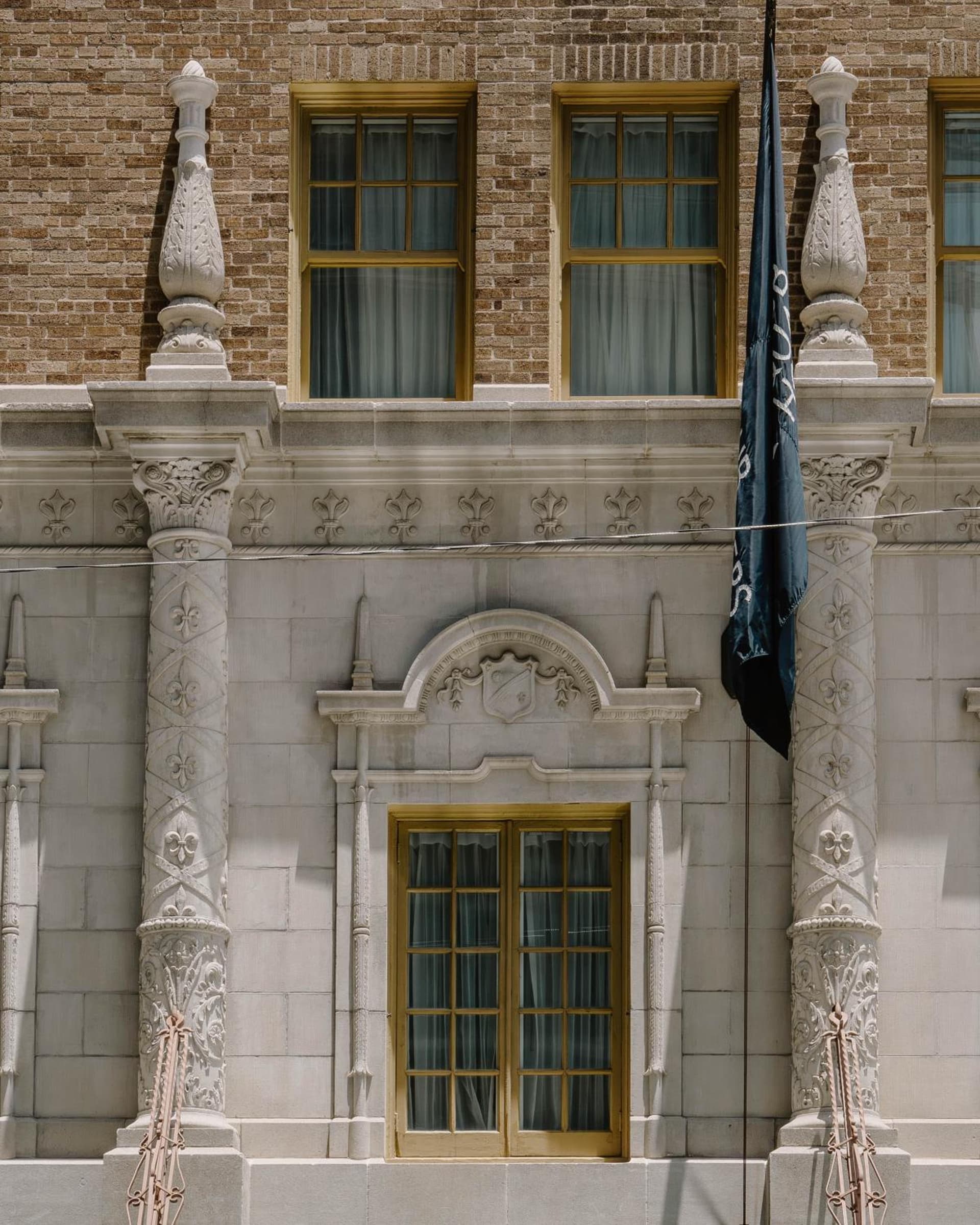 Club Quarters Hotel Downtown, Houston gallery photo in Houston, TX — image 38