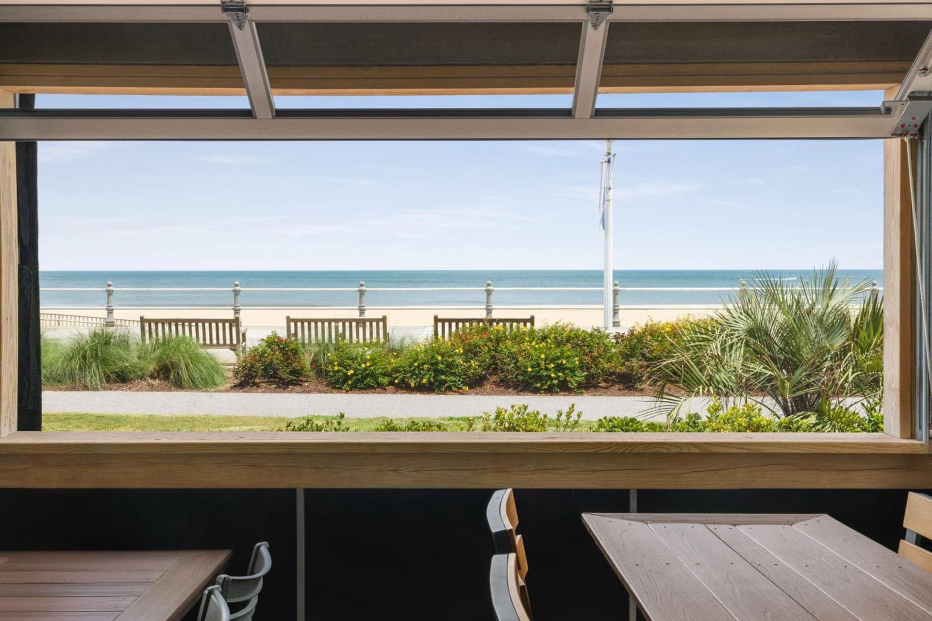 Hampton Inn Virginia Beach-Oceanfront South gallery photo in Virginia Beach, VA — image 74
