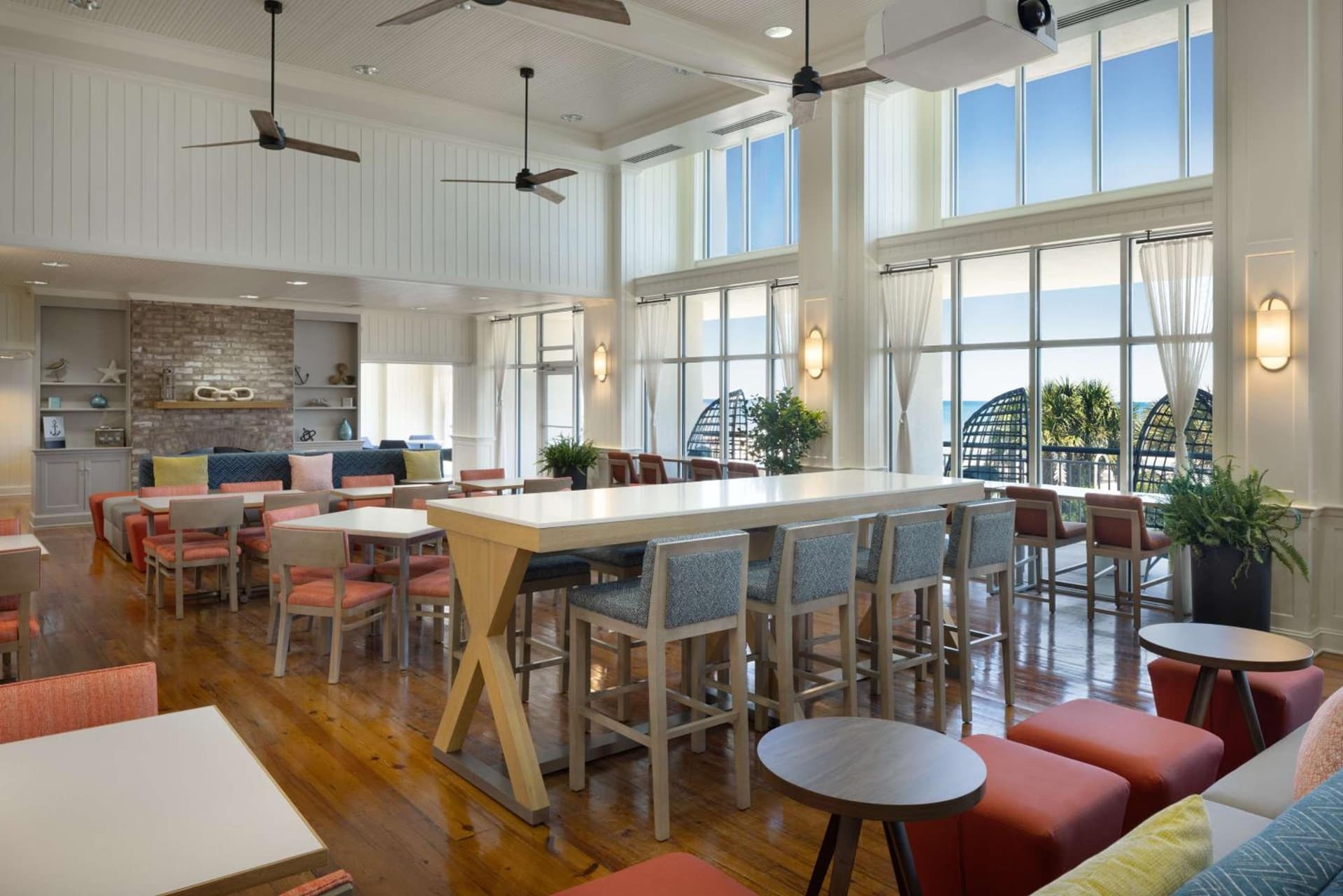 Hampton Inn & Suites Myrtle Beach Oceanfront gallery photo in Myrtle Beach, SC — image 46