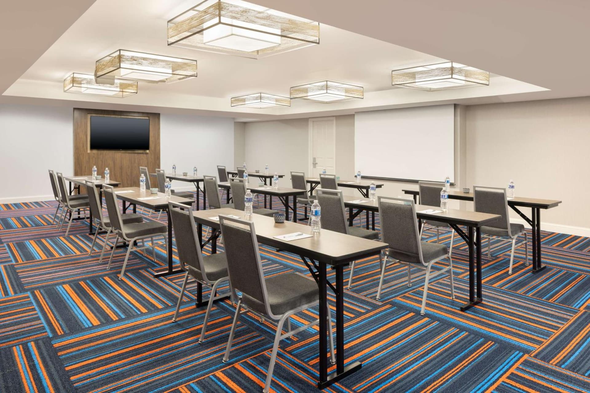 Hampton Inn & Suites Myrtle Beach Oceanfront gallery photo in Myrtle Beach, SC — image 66