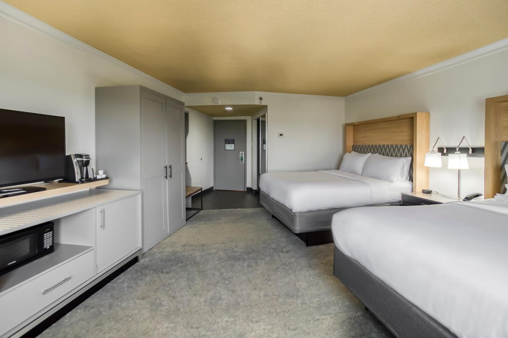 Holiday Inn Mobile Downtown Historic District by IHG gallery photo in Mobile, AL — image 6