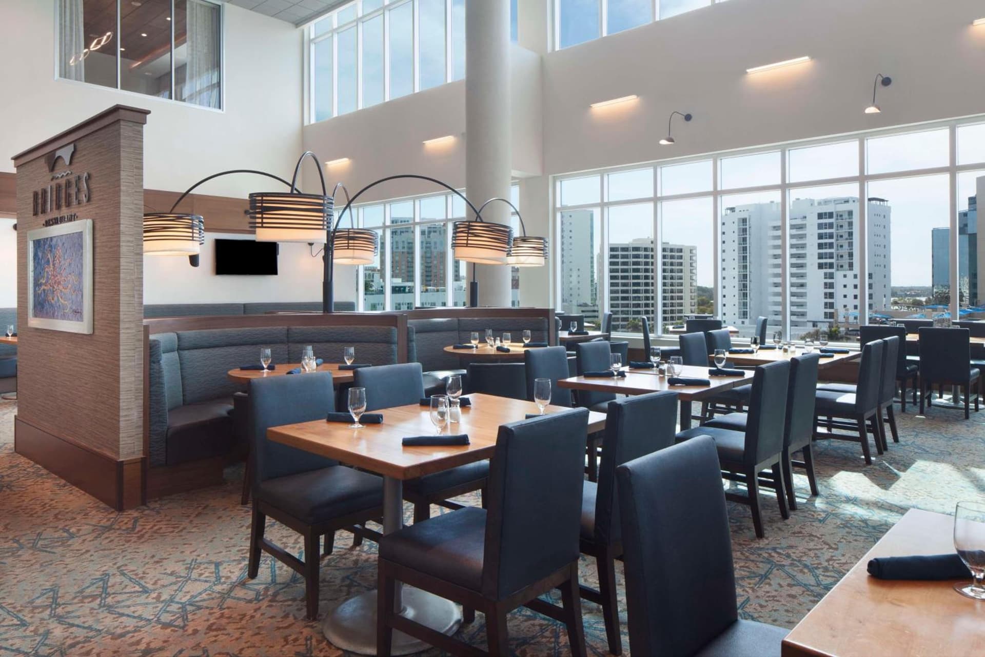 Embassy Suites By Hilton Sarasota gallery photo in Sarasota, FL — image 15