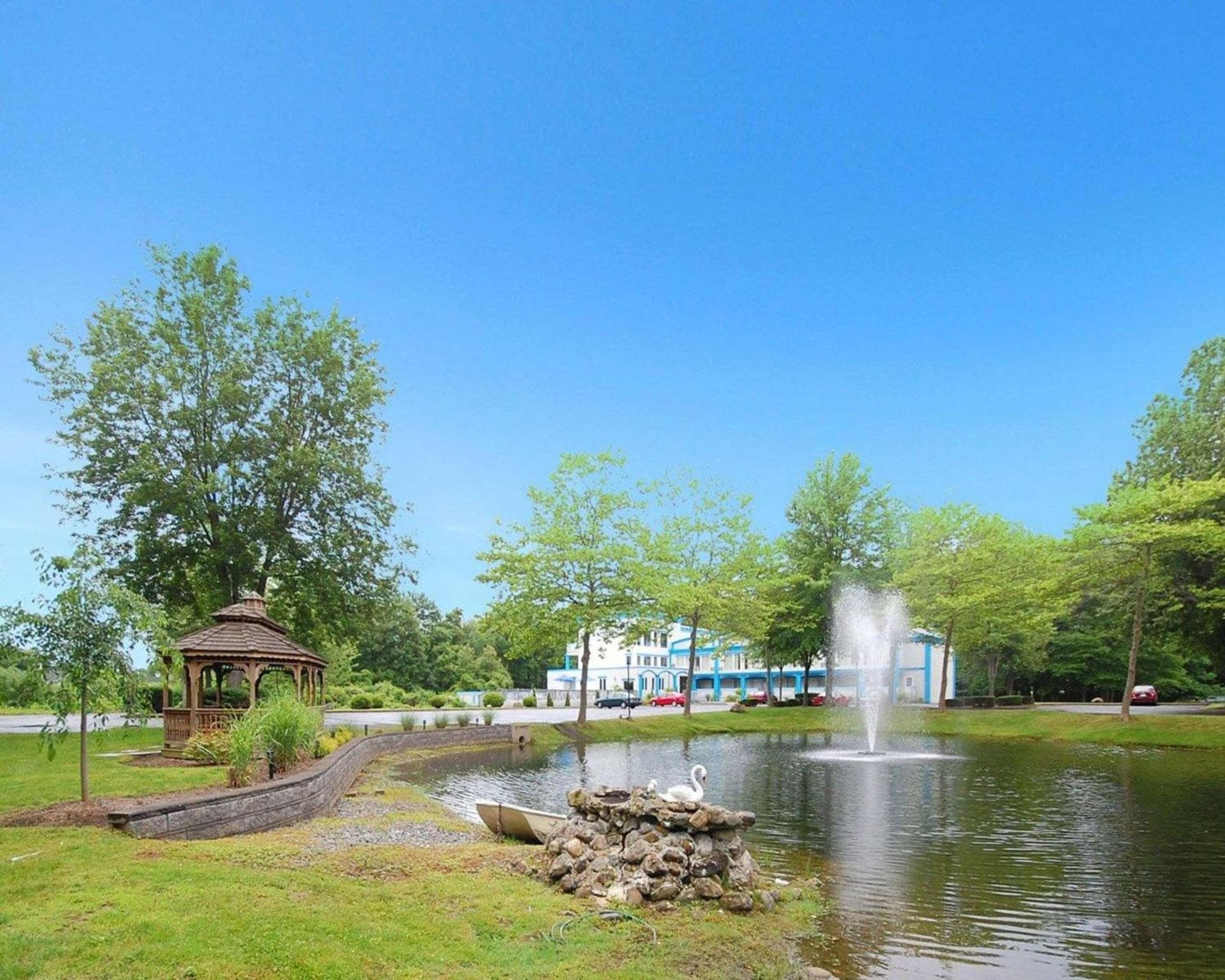 Econo Lodge Inn & Suites Old Saybrook - Westbrook gallery photo in Old Saybrook, CT — image 37