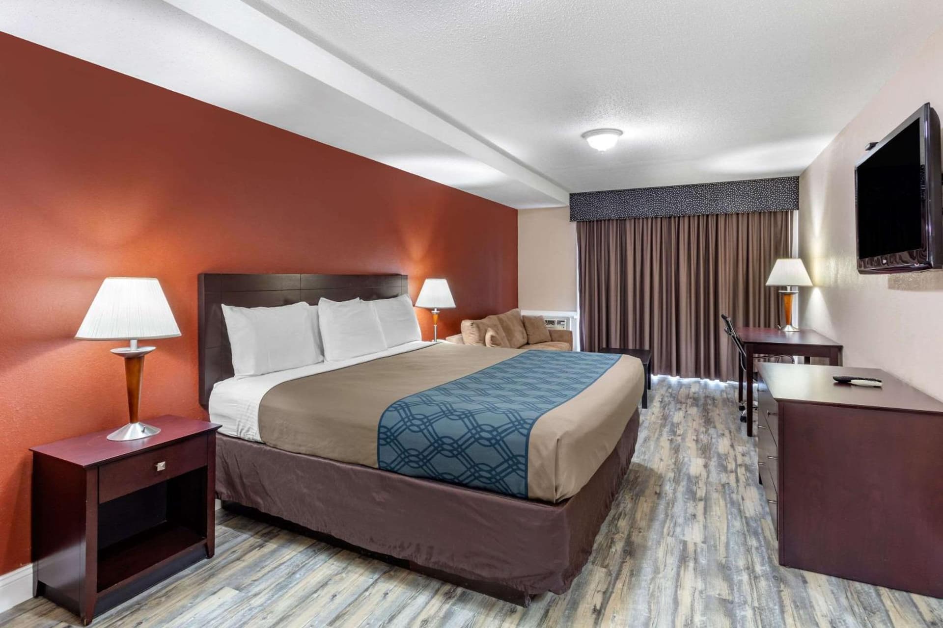 Econo Lodge Inn & Suites Old Saybrook - Westbrook gallery photo in Old Saybrook, CT — image 39