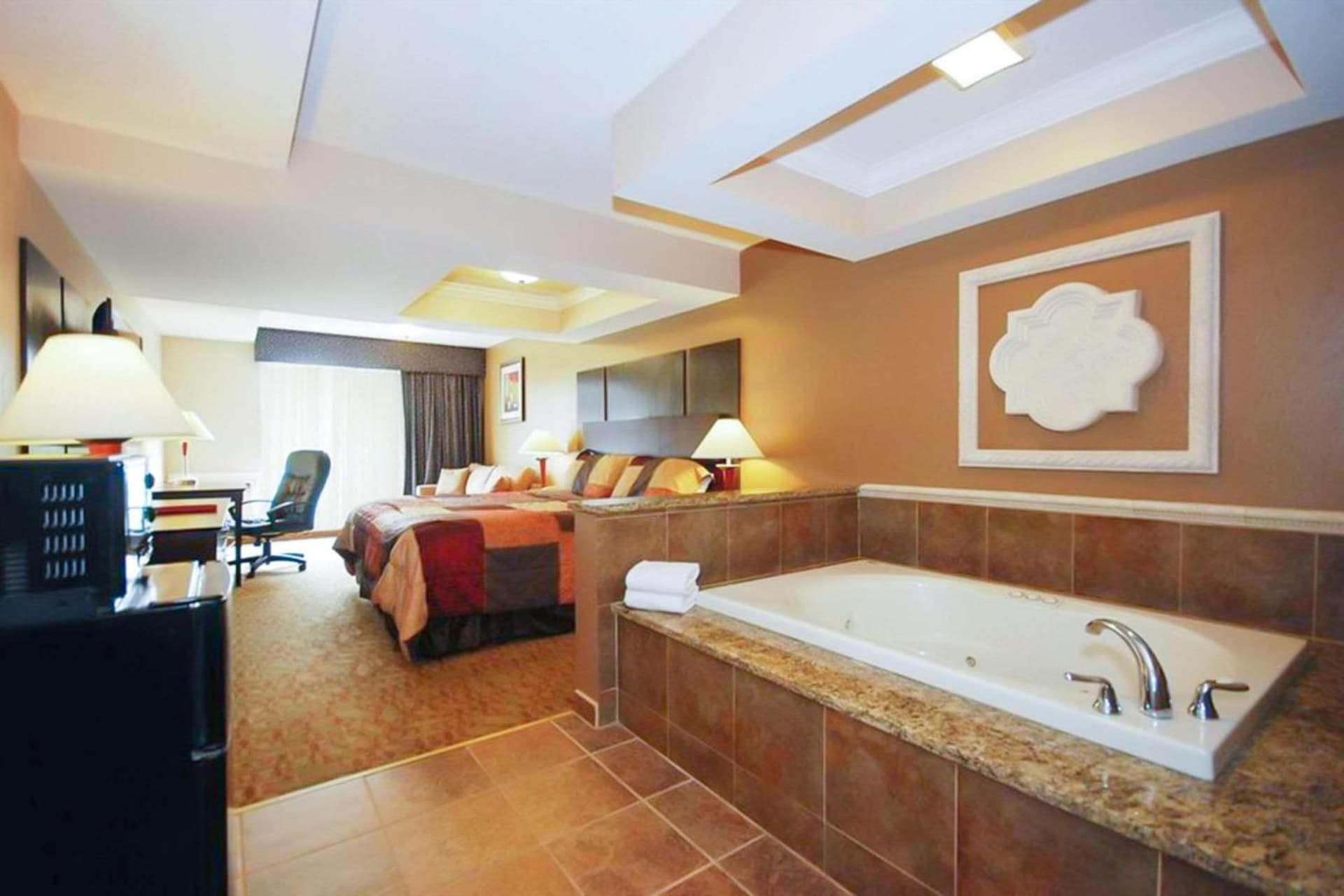 Econo Lodge Inn & Suites Old Saybrook - Westbrook gallery photo in Old Saybrook, CT — image 14