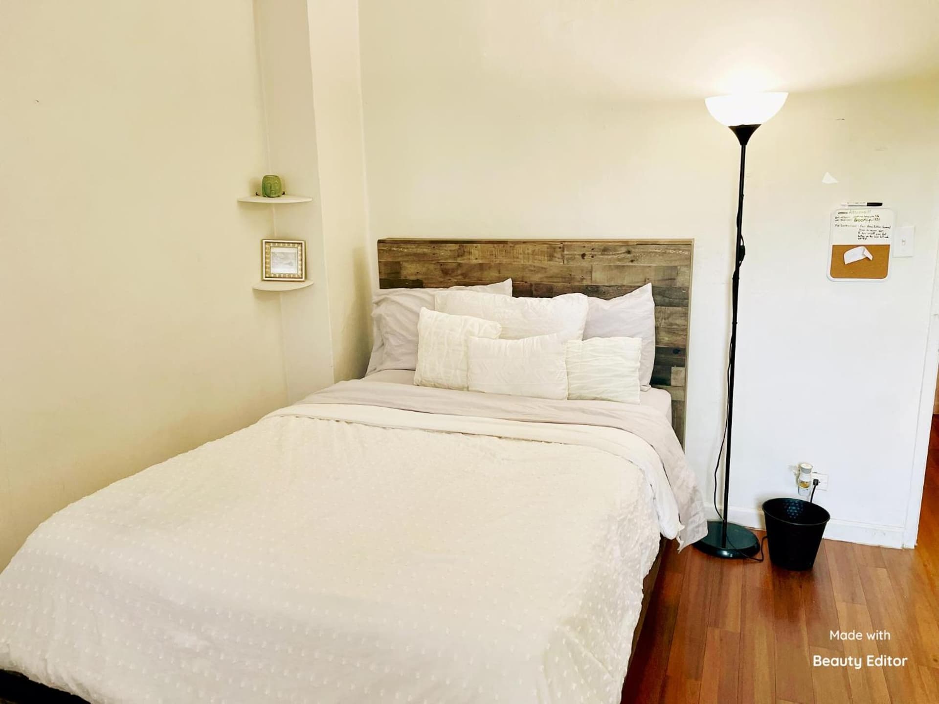 Brooklyn Zen Room featured exterior or lobby in Brooklyn, NY — similar hotel