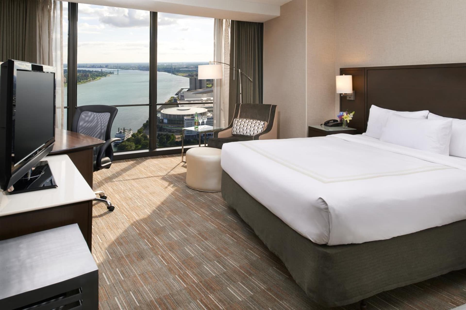 Detroit Marriott at the Renaissance Center gallery photo in Detroit, MI — image 6