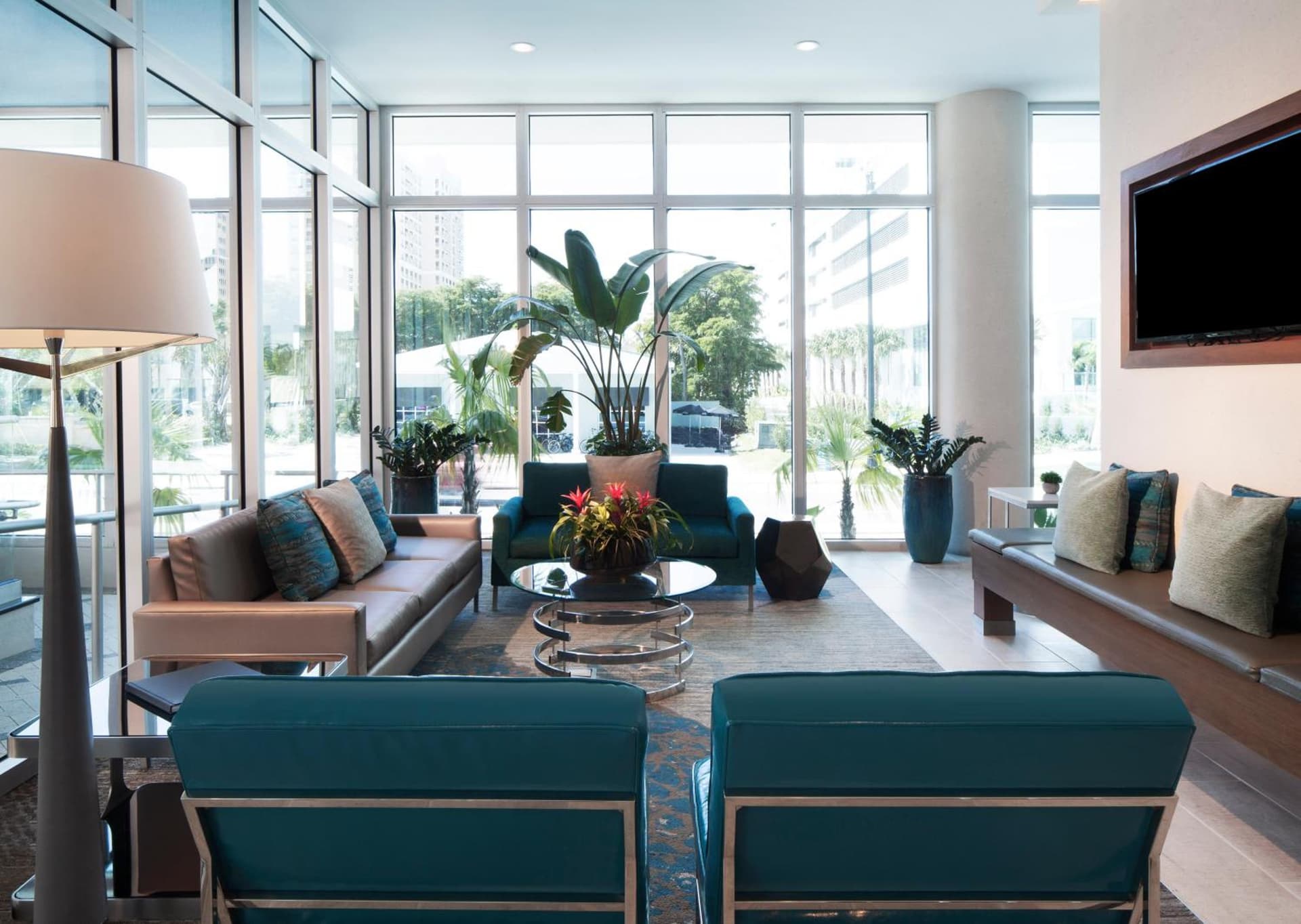 Embassy Suites By Hilton Sarasota gallery photo in Sarasota, FL — image 4