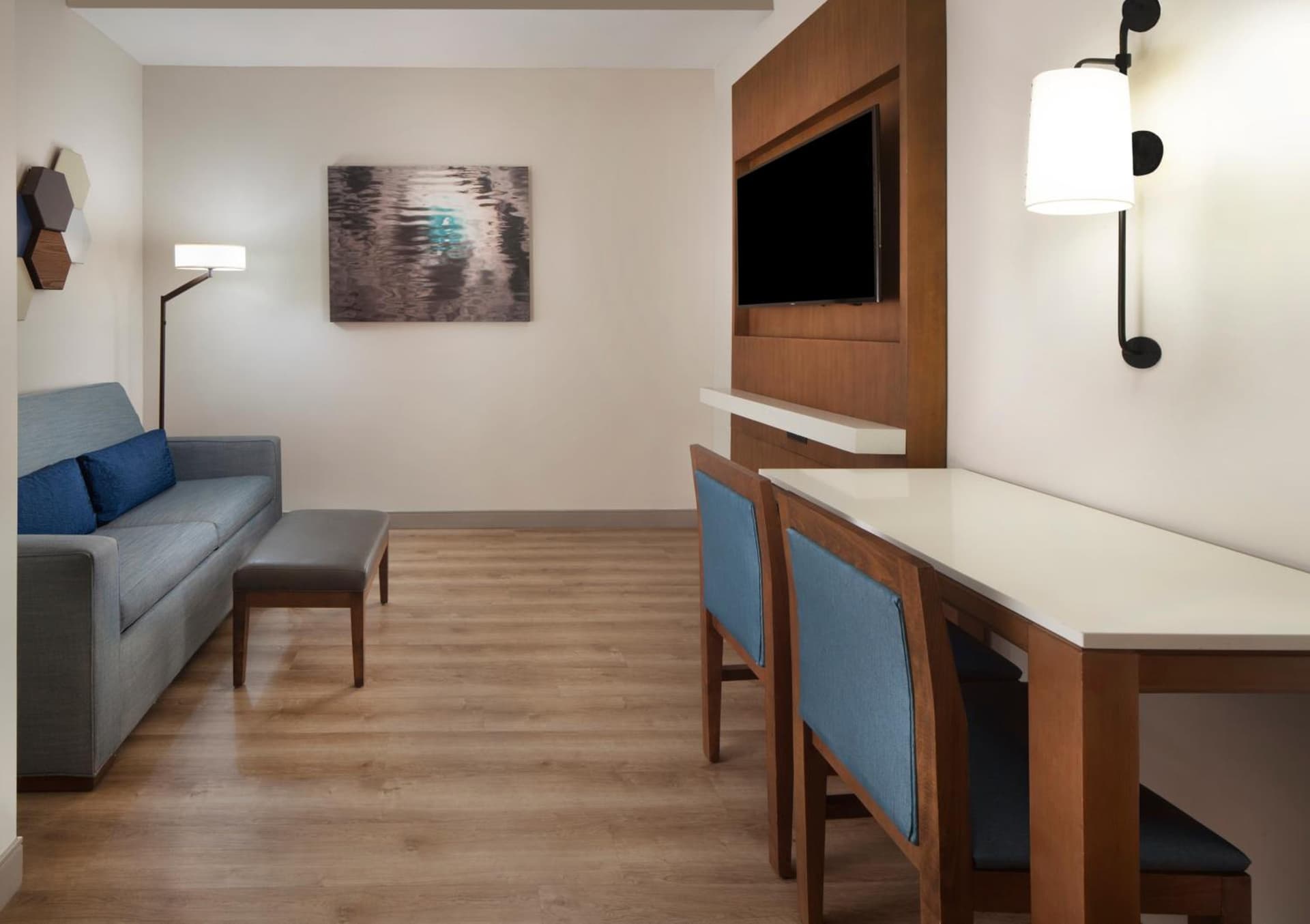 Embassy Suites By Hilton Sarasota gallery photo in Sarasota, FL — image 44
