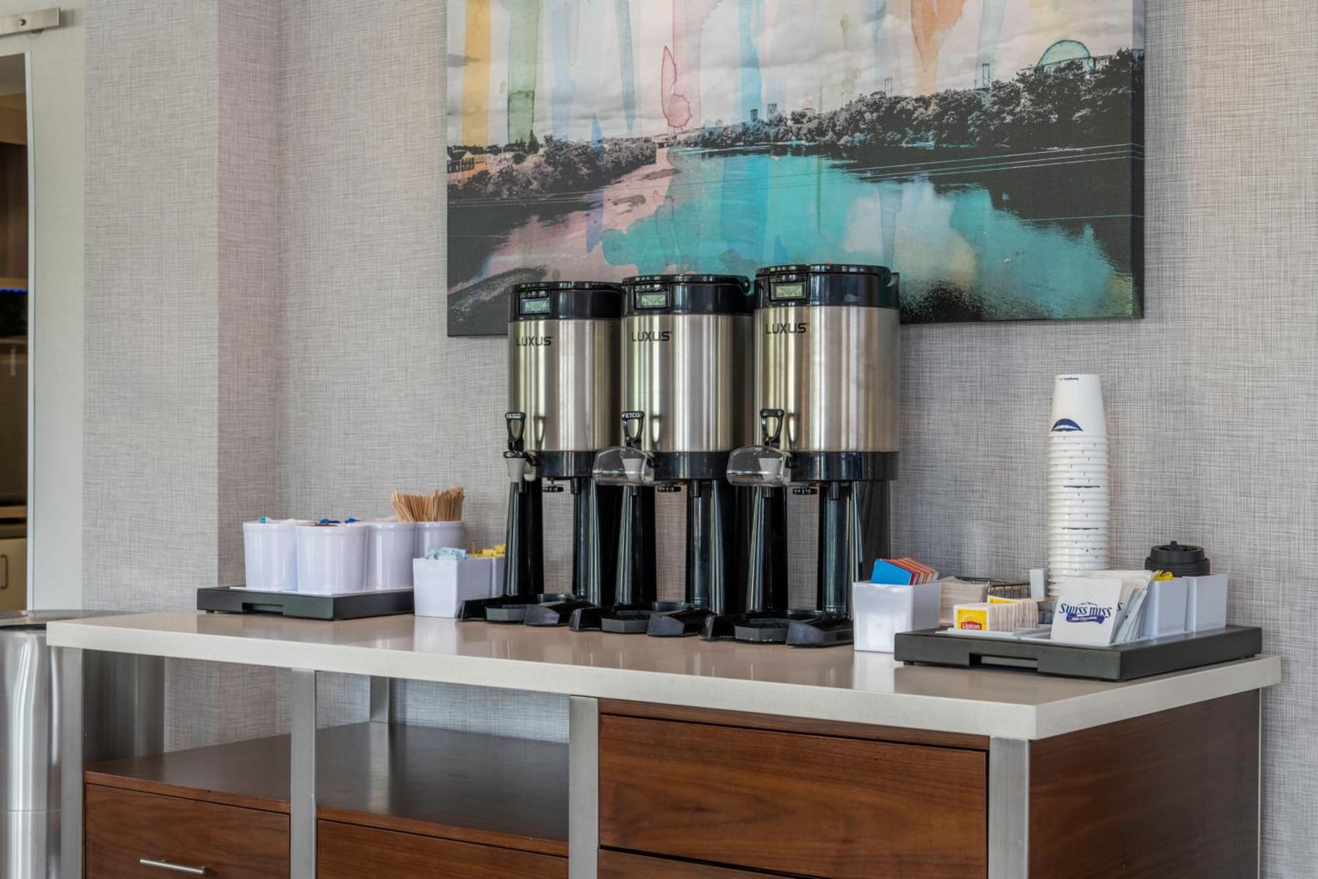 Hampton Inn Manchester Downtown gallery photo in Manchester, NH — image 64