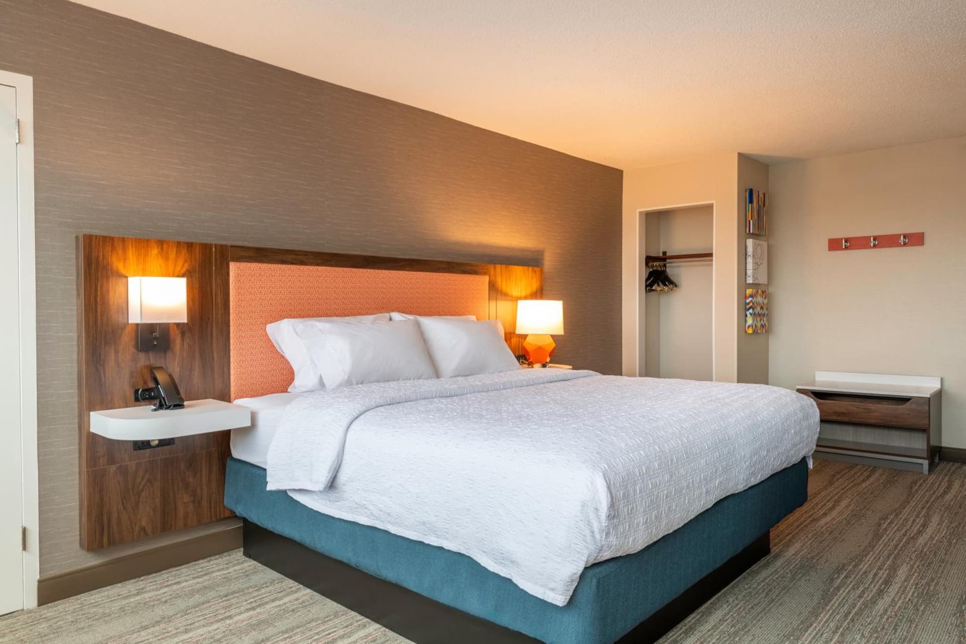 Hampton Inn Manchester Downtown gallery photo in Manchester, NH — image 23