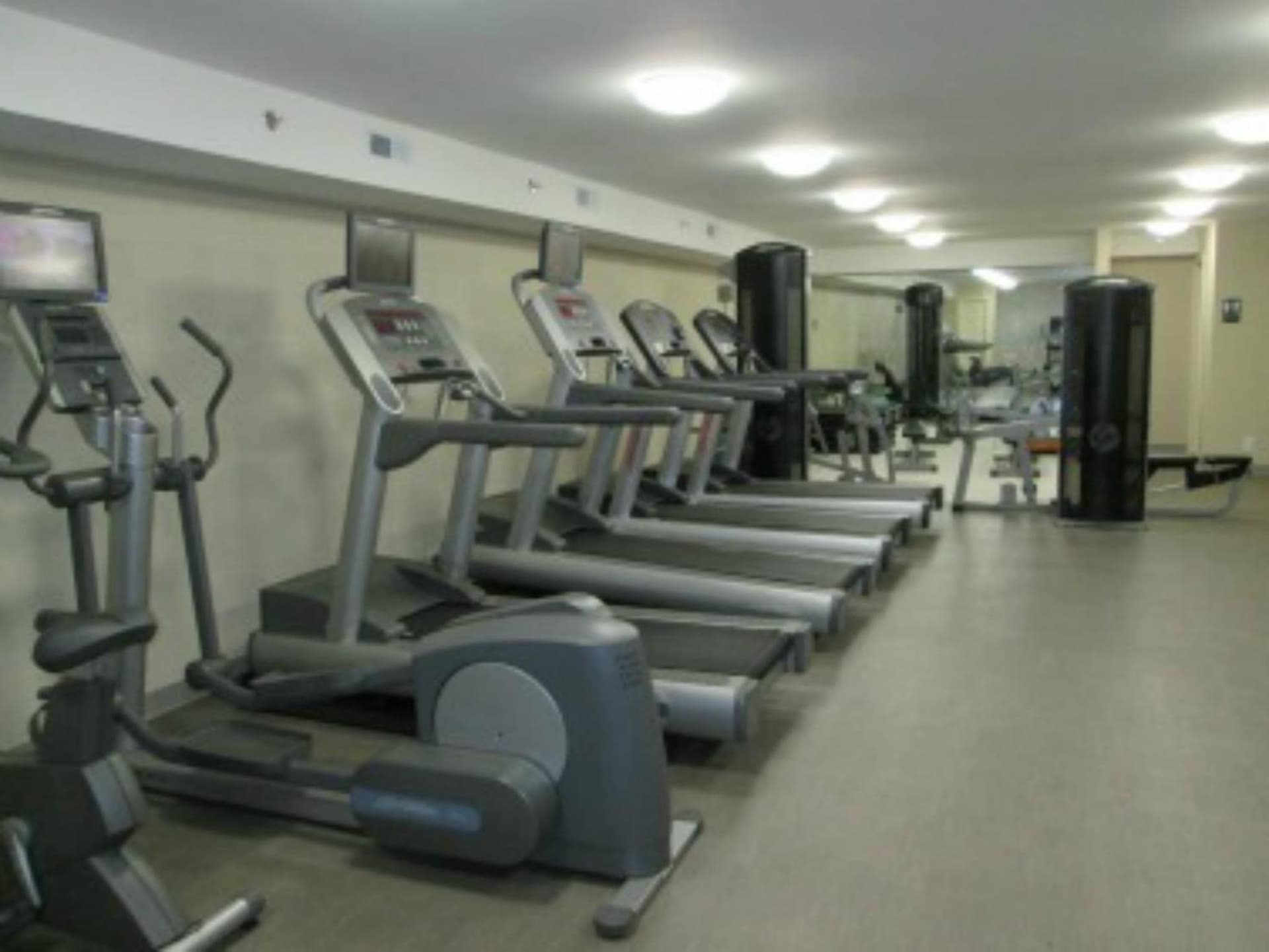 Clayton Plaza Hotel & Extended Stay gallery photo in Clayton, MO — image 4