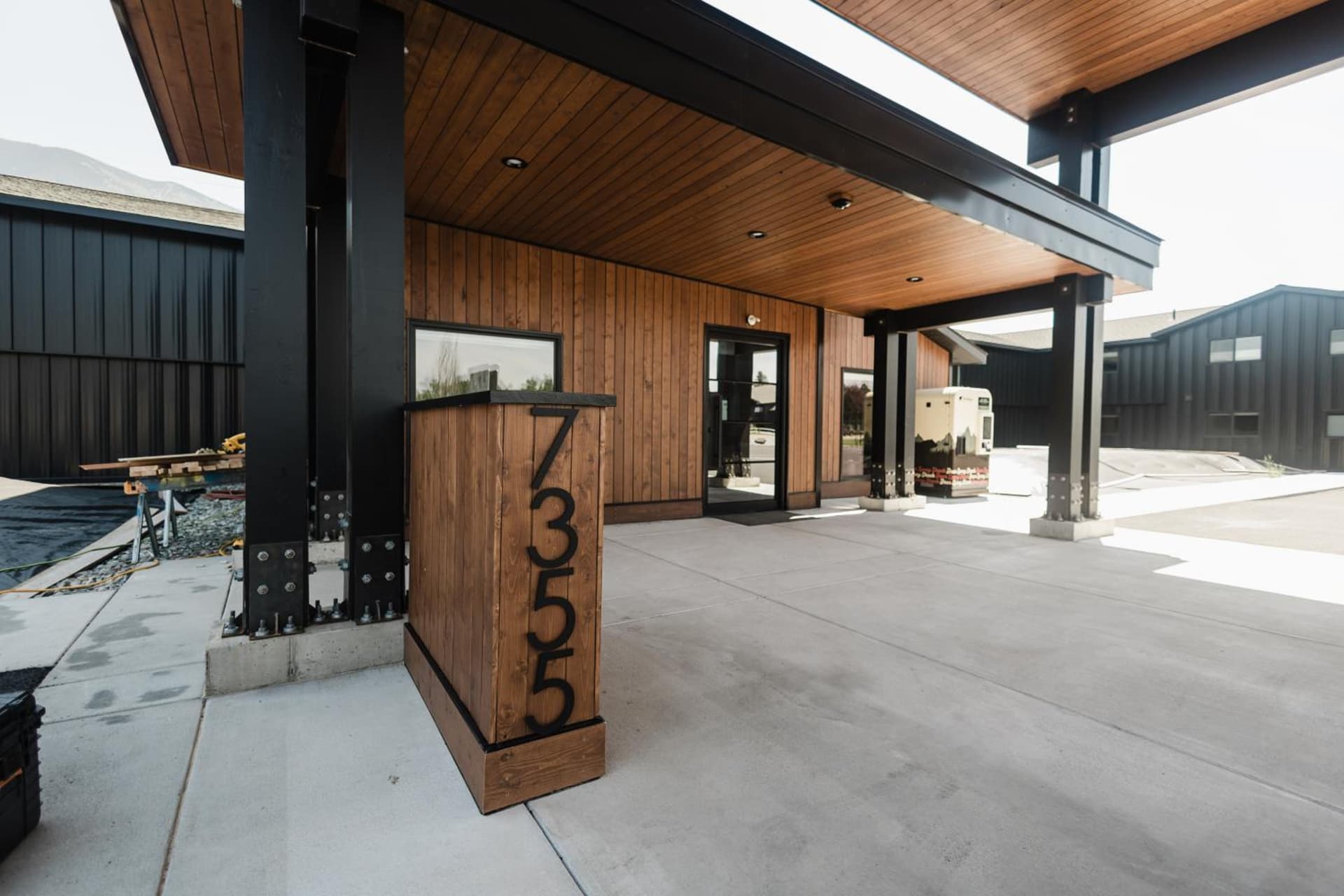 Wonderstone at Glacier interior in Columbia Falls, MT — gallery photo 2