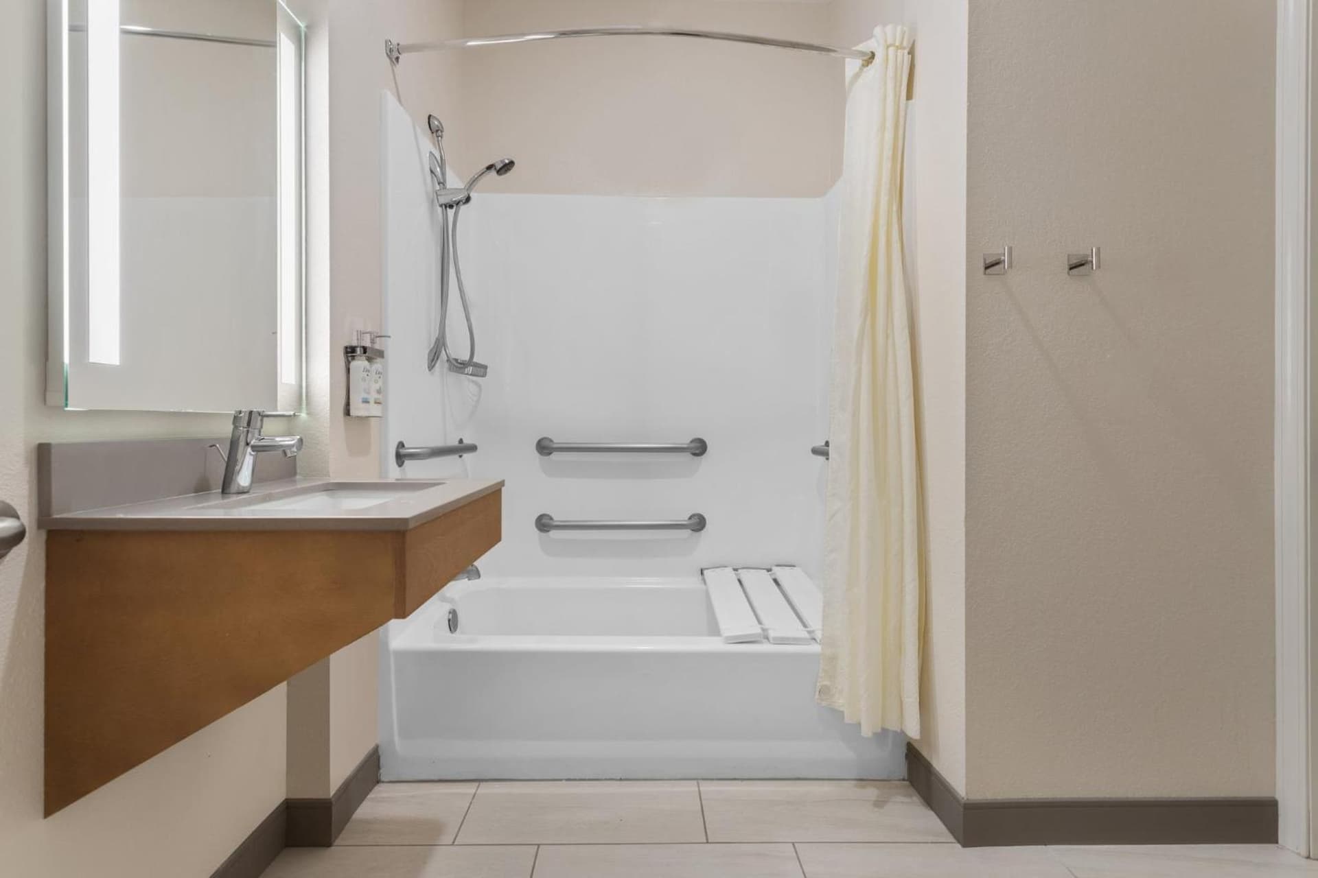 Candlewood Suites La Crosse N by IHG gallery photo in La Crosse, WI — image 23