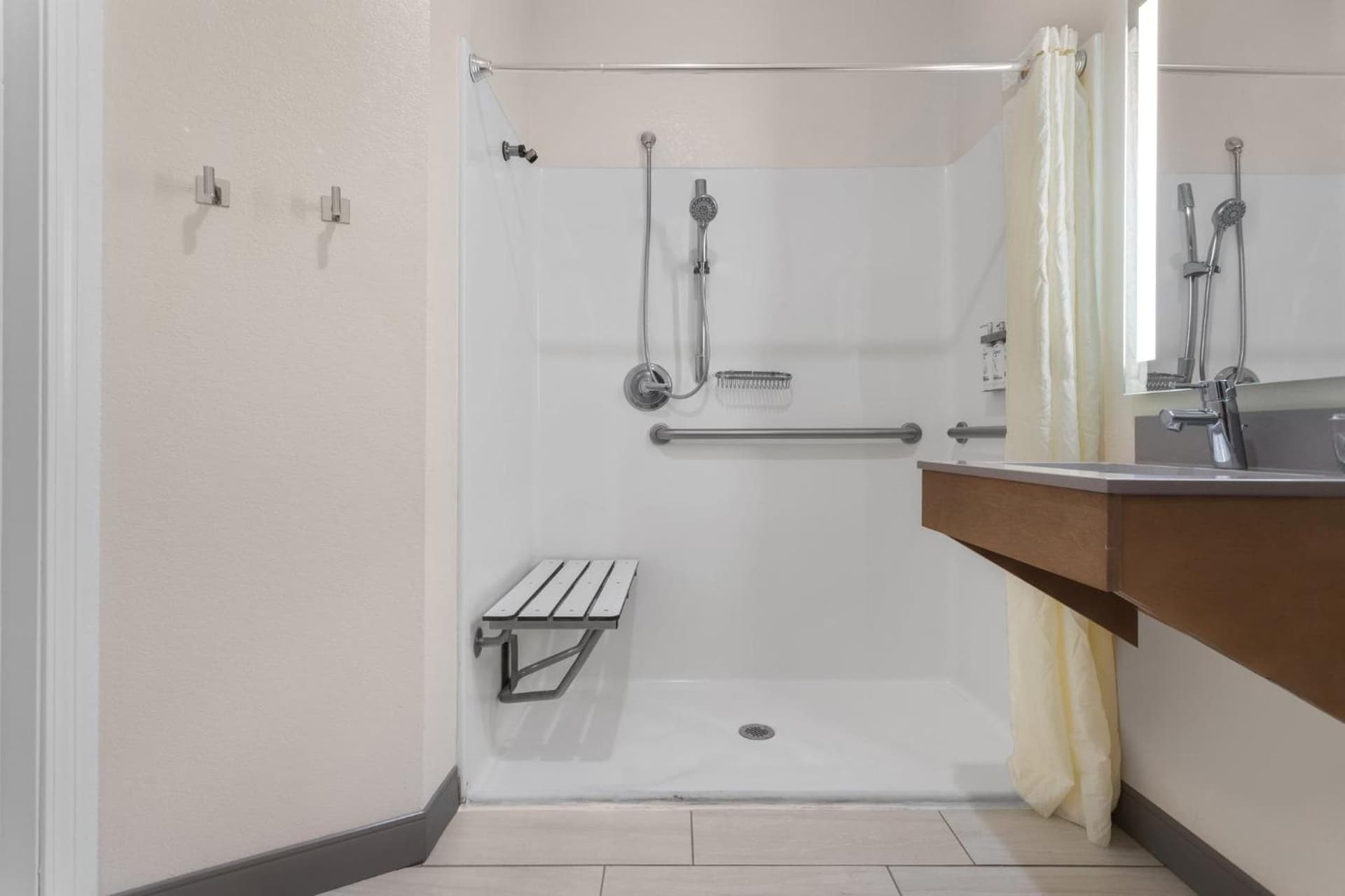 Candlewood Suites La Crosse N by IHG gallery photo in La Crosse, WI — image 47