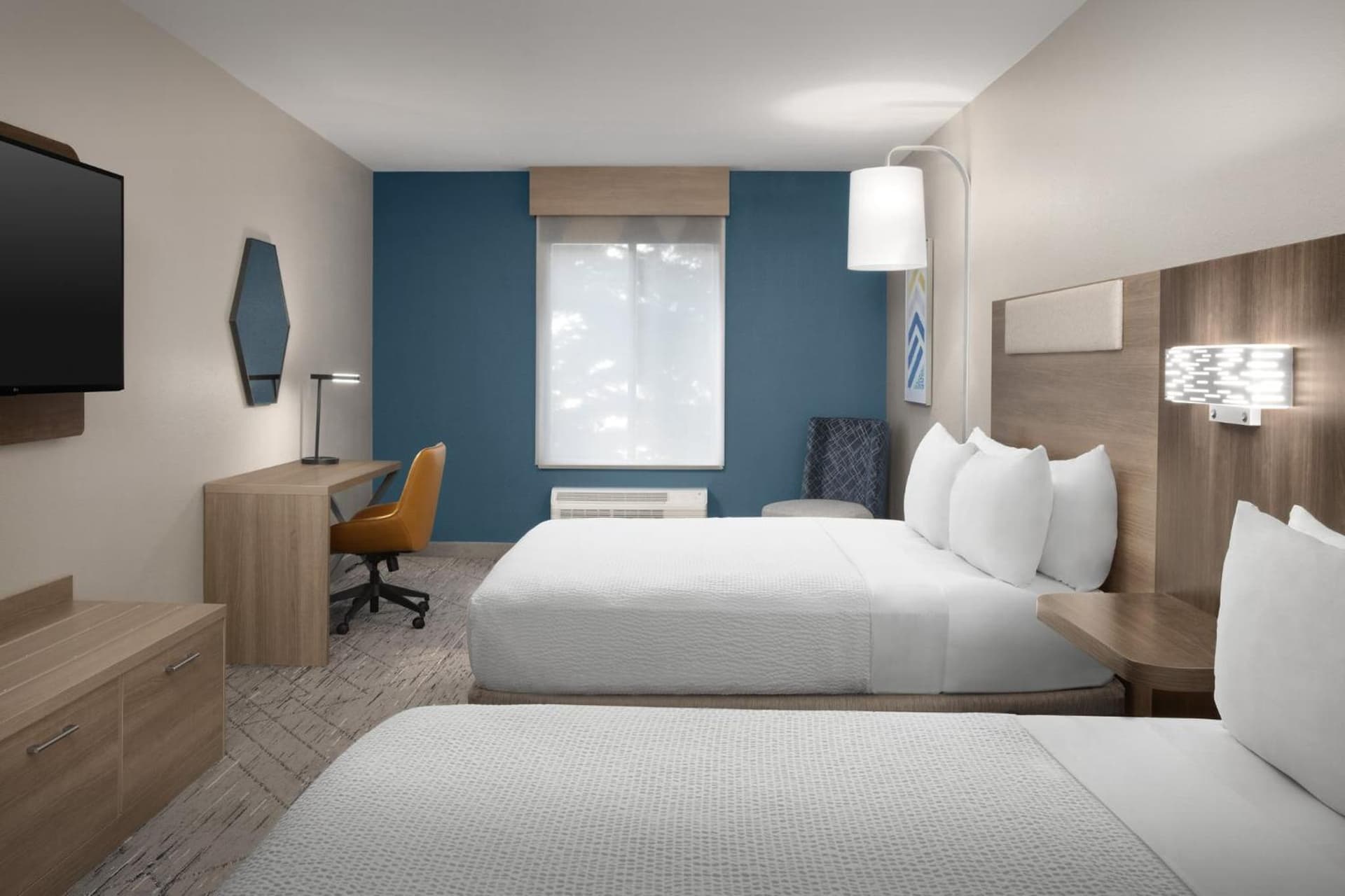 Holiday Inn Express & Suites by IHG Chambersburg by IHG gallery photo in Chambersburg, PA — image 58
