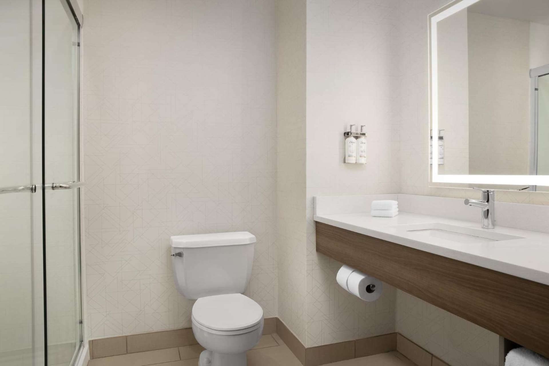 Holiday Inn Express & Suites by IHG Chambersburg by IHG gallery photo in Chambersburg, PA — image 53
