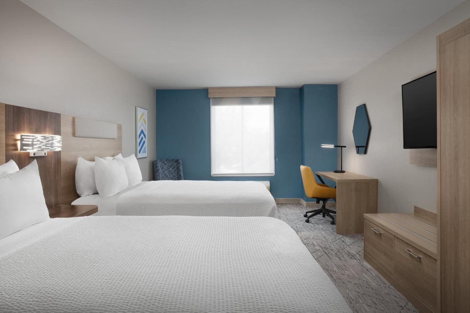 Holiday Inn Express & Suites by IHG Chambersburg by IHG gallery photo in Chambersburg, PA — image 23