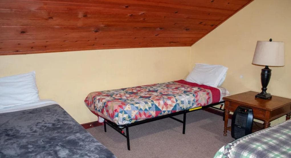 Sequoia River Front Cabins gallery photo in Three Rivers, CA — image 59