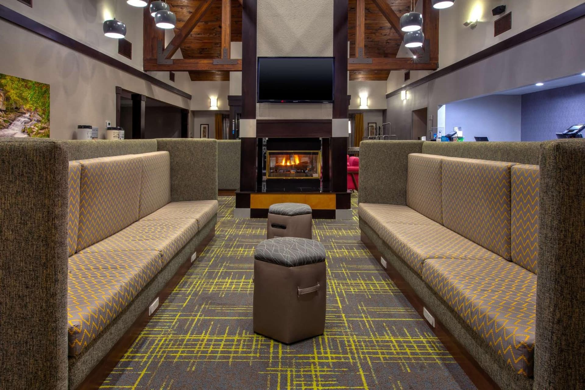 Hampton Inn & Suites Cleveland-Airport/Middleburg Heights gallery photo in Middleburg Heights, OH — image 49