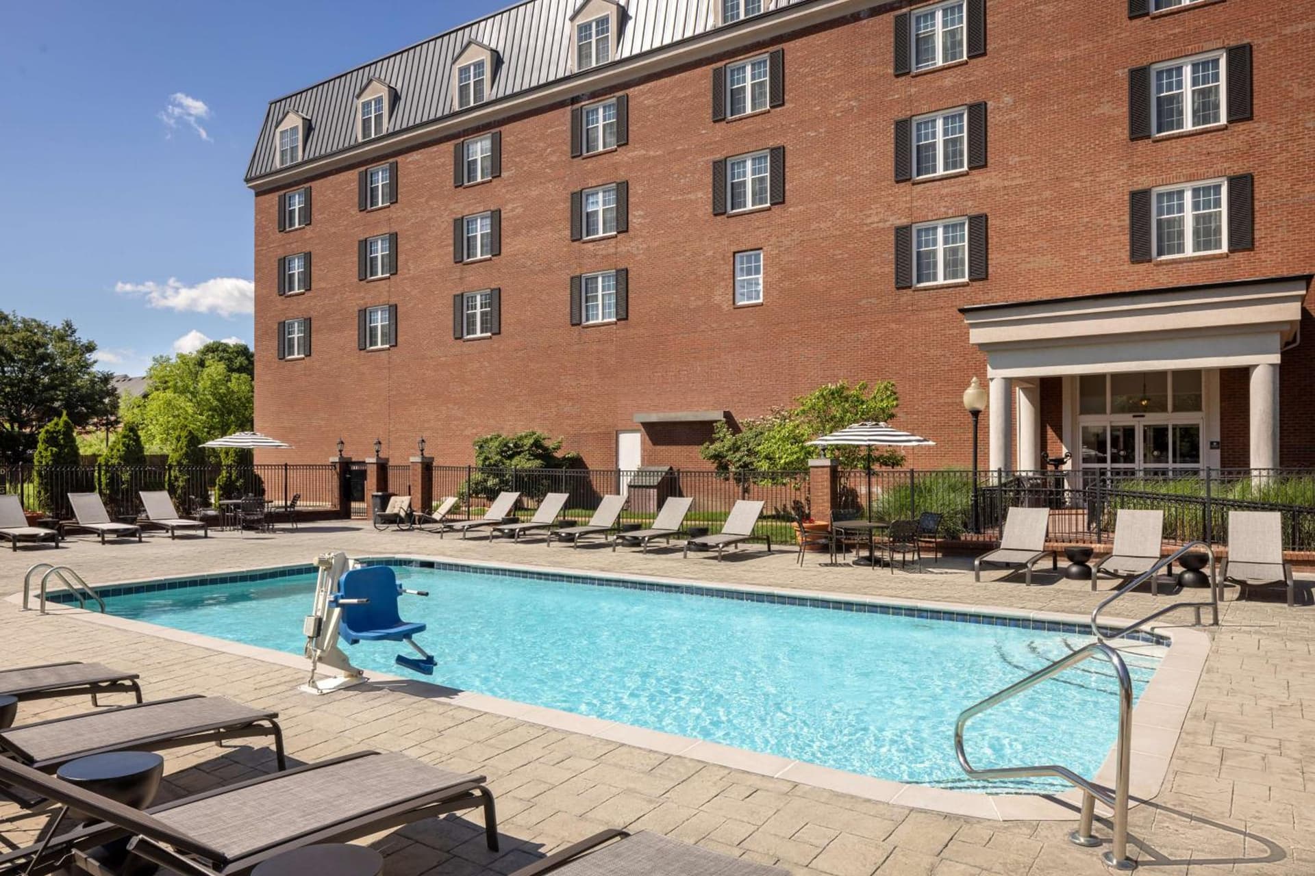 DoubleTree Suites by Hilton Lexington gallery photo in Lexington, KY — image 40