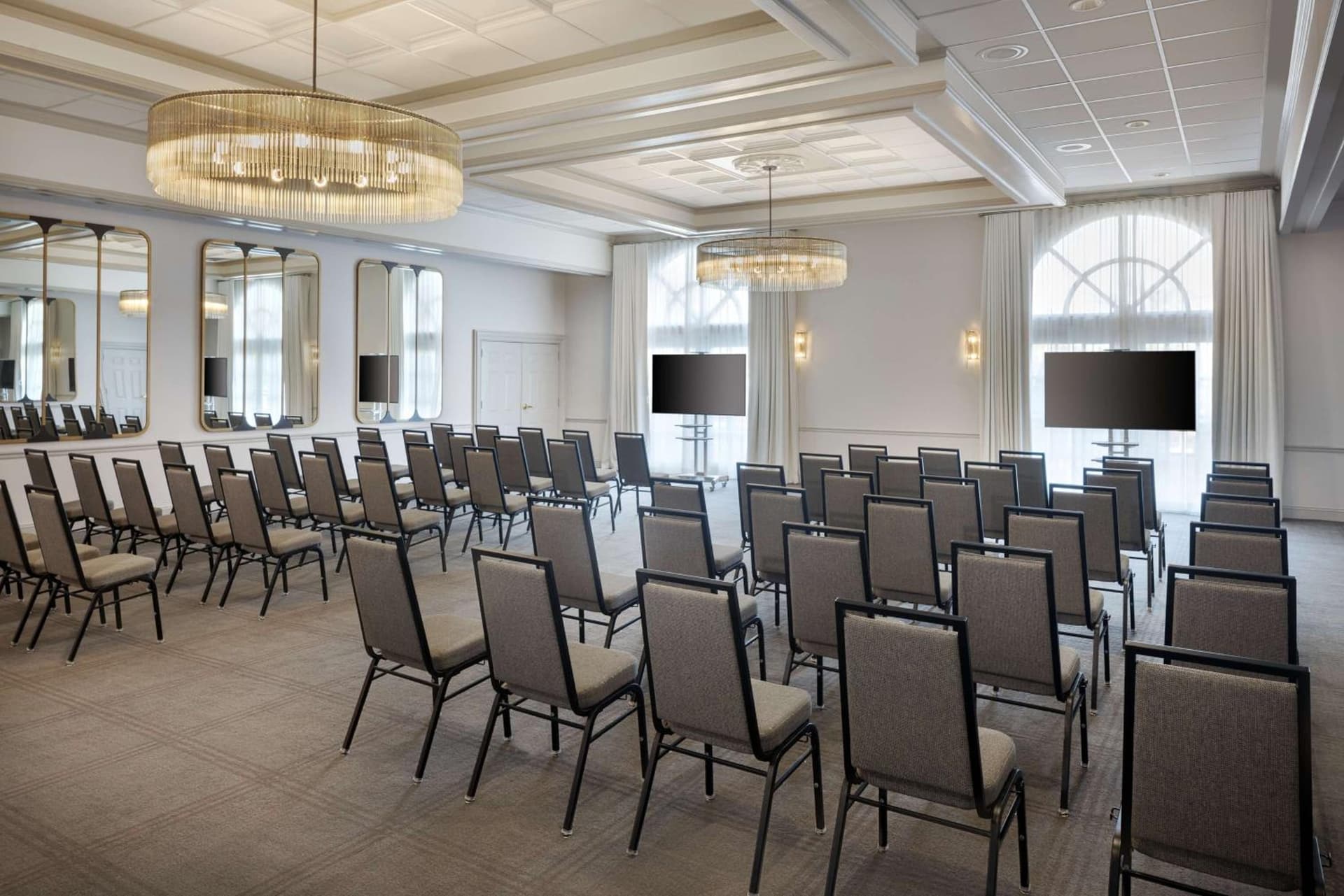 DoubleTree Suites by Hilton Lexington gallery photo in Lexington, KY — image 14
