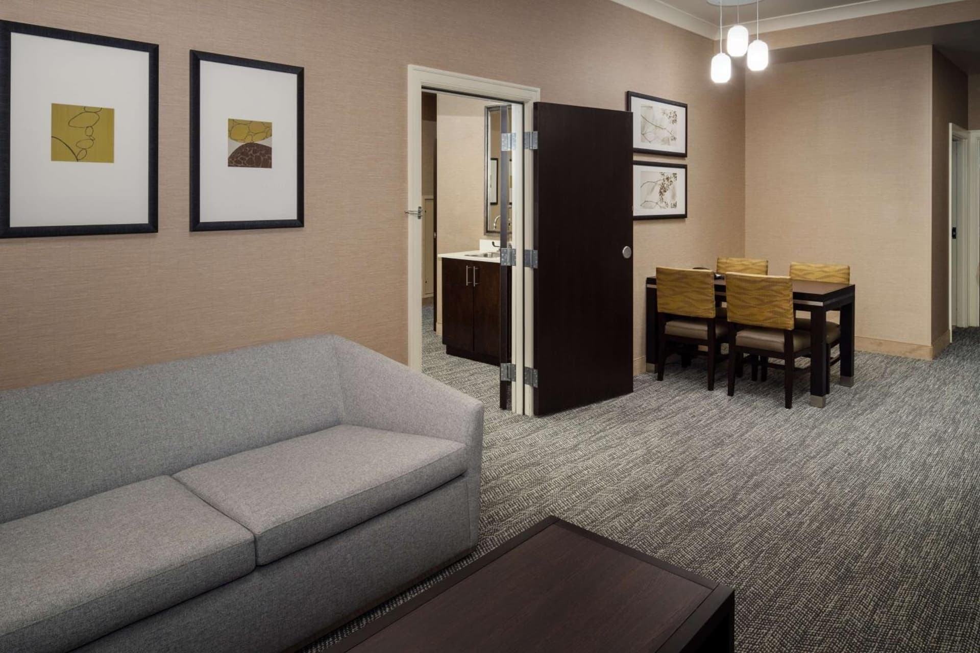 Embassy Suites Saint Louis - Downtown gallery photo in Saint Louis, MO — image 35