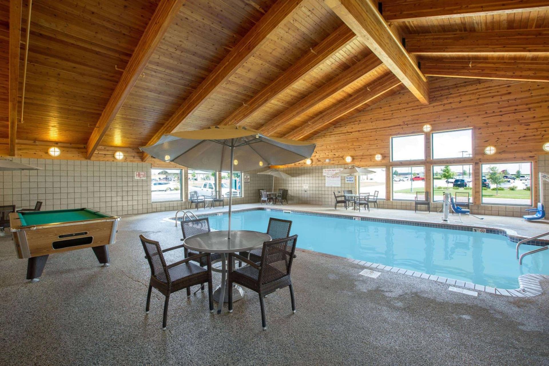 AmericInn by Wyndham Lincoln South property views in Lincoln, NE — gallery photo 3