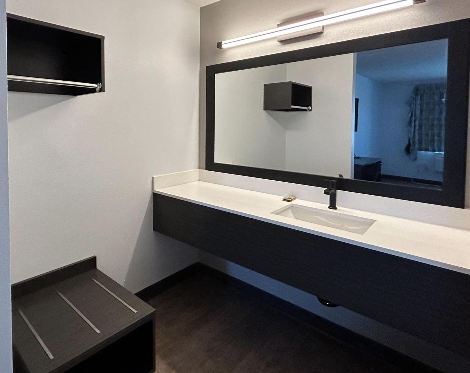 Motel 6 Lake Elsinore, CA gallery photo in Lake Elsinore, CA — image 5