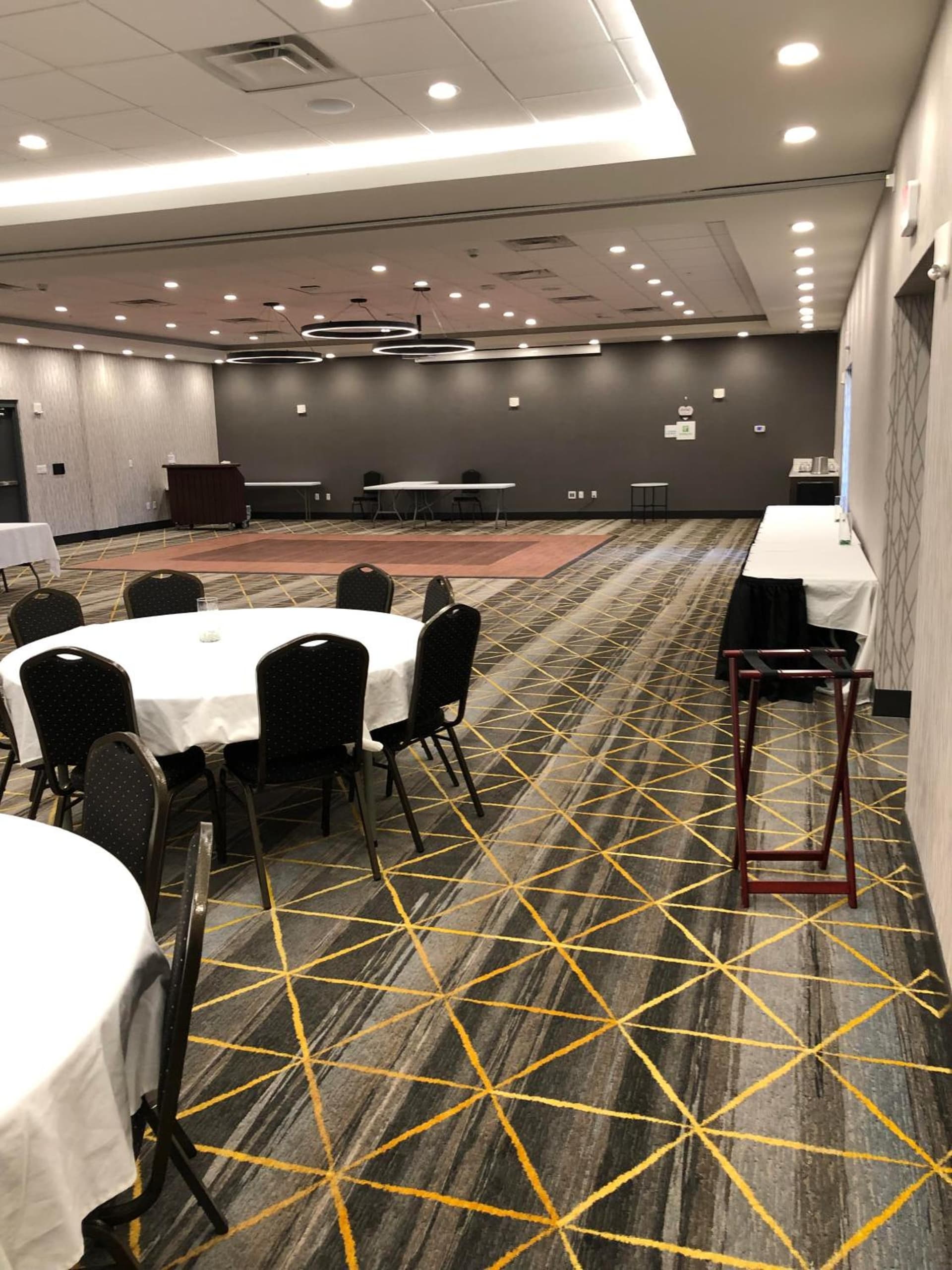 Holiday Inn & Suites Kalamazoo West gallery photo in Kalamazoo, MI — image 14