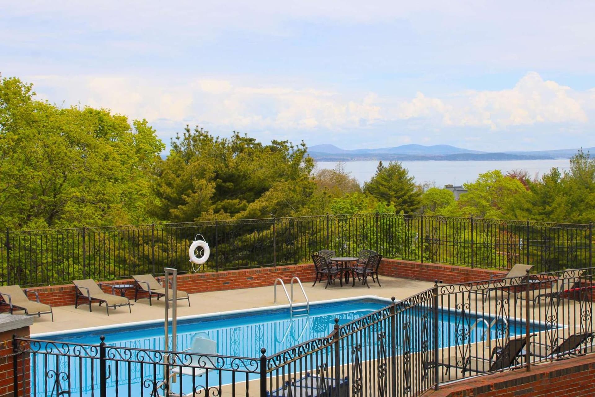 Bluenose Inn - Bar Harbor Collection property views in Bar Harbor — gallery photo 3