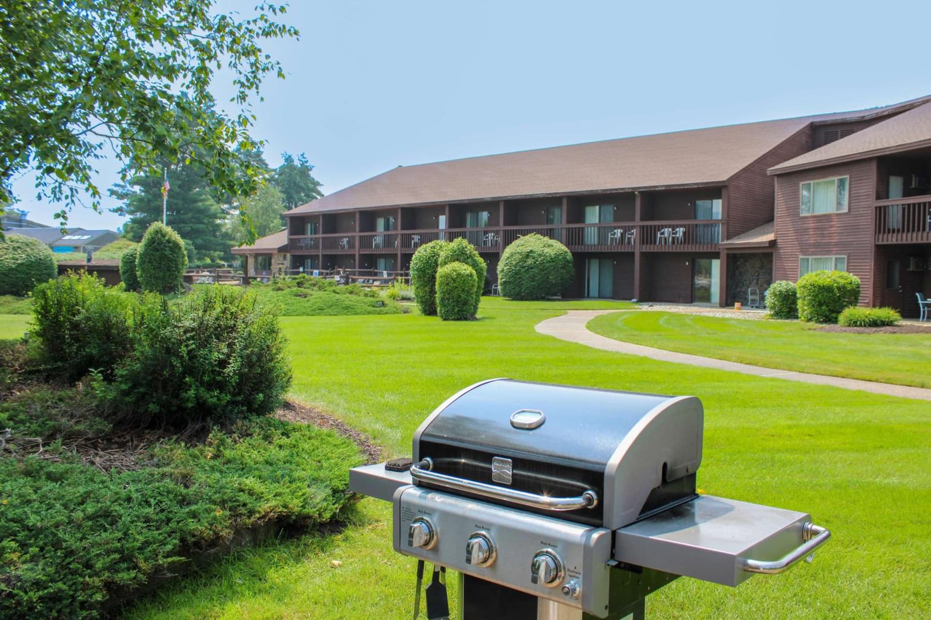 Fireside Inn & Suites Gilford gallery photo in Gilford — image 130