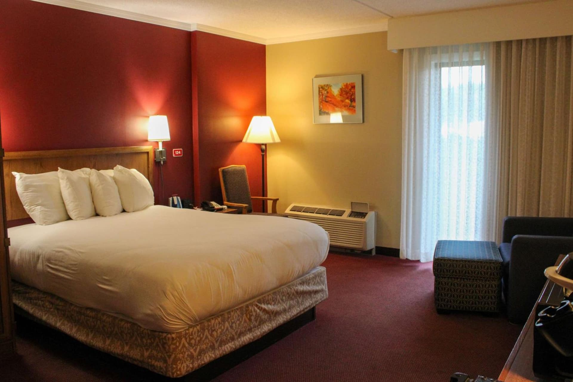 Fireside Inn & Suites Gilford gallery photo in Gilford — image 86