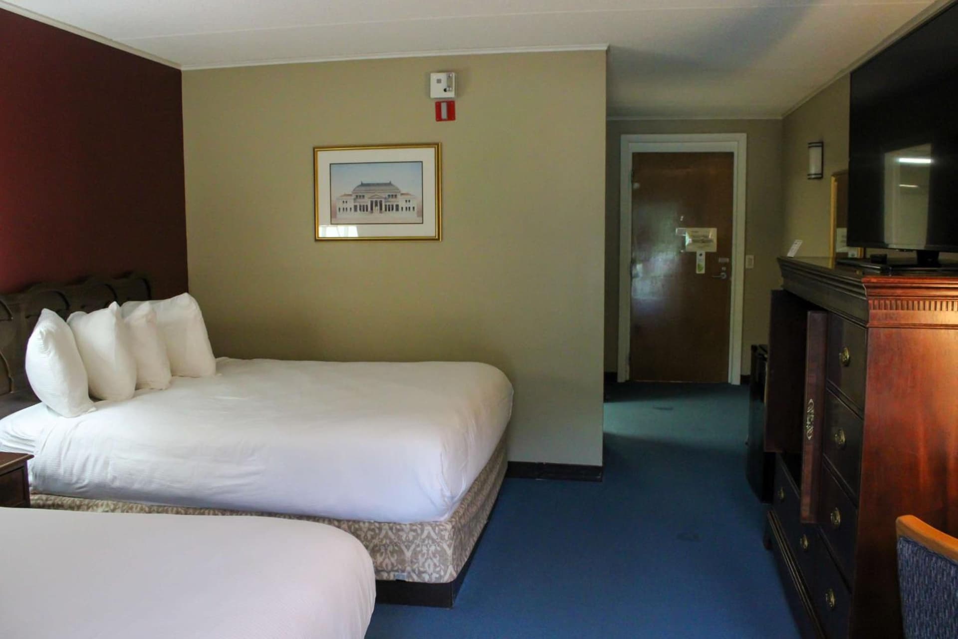 Fireside Inn & Suites Gilford gallery photo in Gilford — image 166