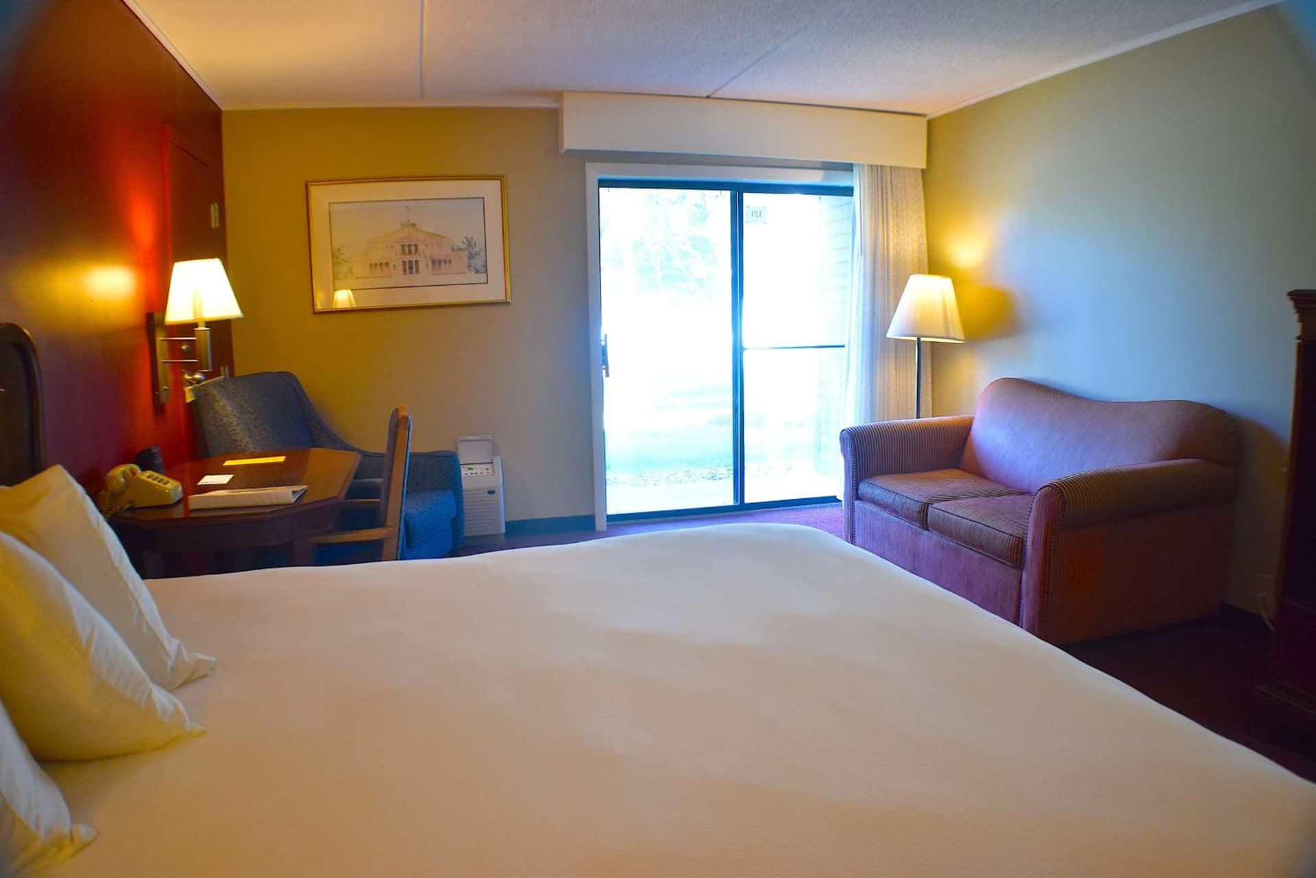Fireside Inn & Suites Gilford gallery photo in Gilford — image 176