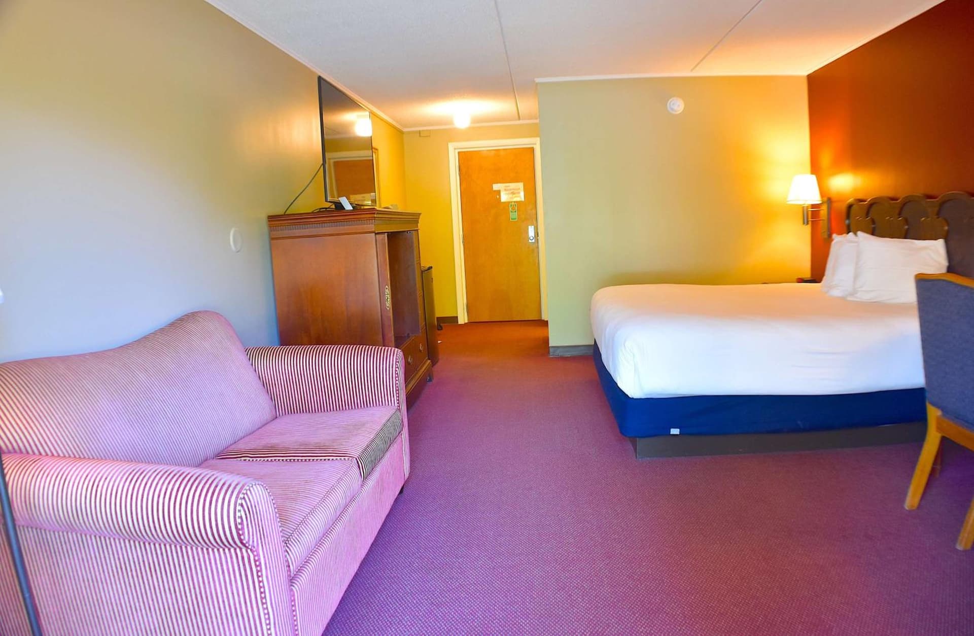 Fireside Inn & Suites Gilford gallery photo in Gilford — image 186