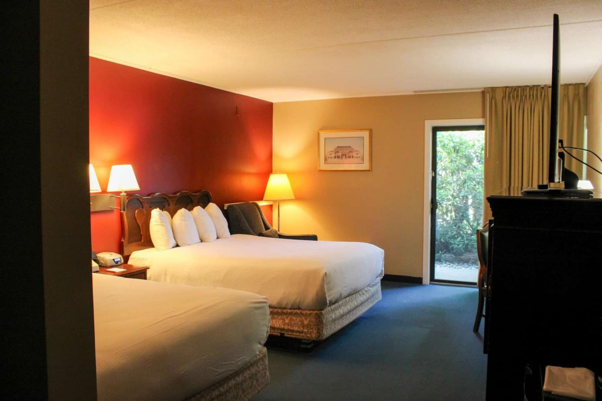 Fireside Inn & Suites Gilford gallery photo in Gilford — image 93