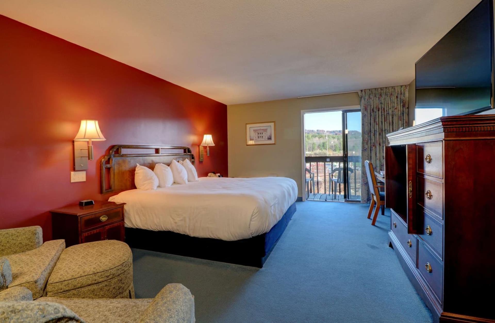Fireside Inn & Suites Gilford gallery photo in Gilford — image 76