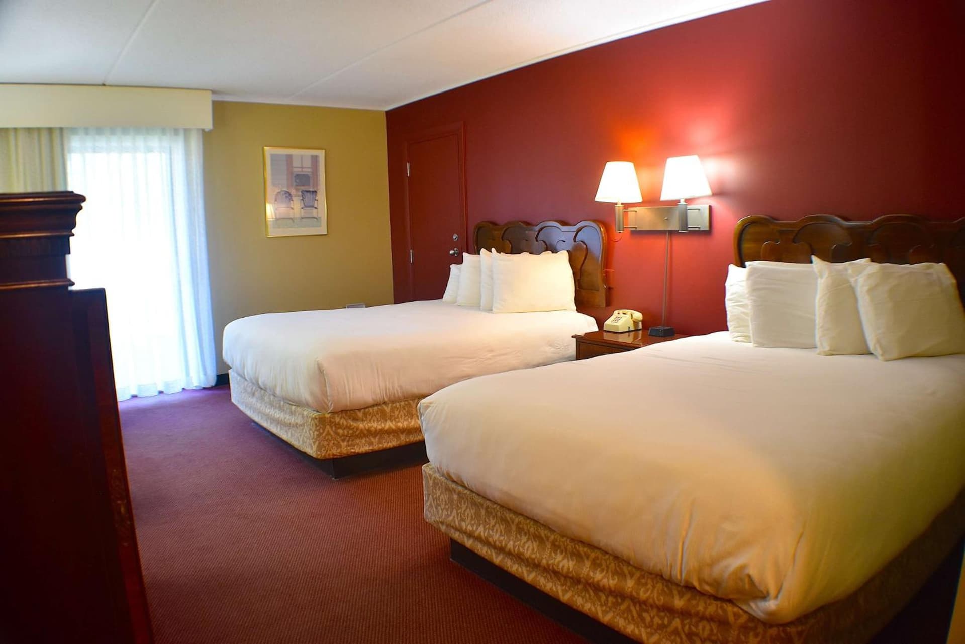 Fireside Inn & Suites Gilford gallery photo in Gilford — image 119